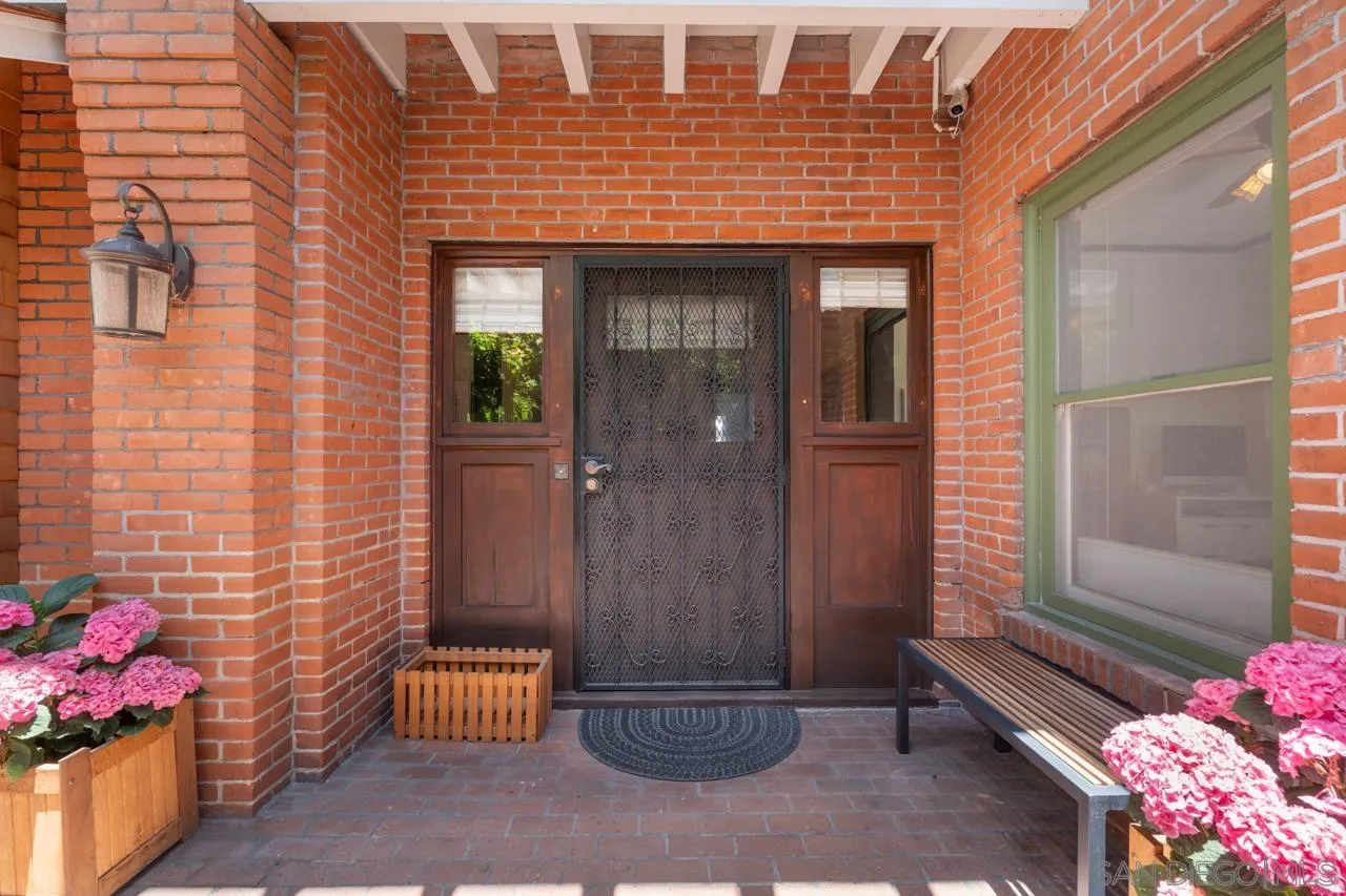 https://cdn.realtyfeed.com/cdn/127/250040372/36caaa048df58a494316ddd908b1ab30.webp