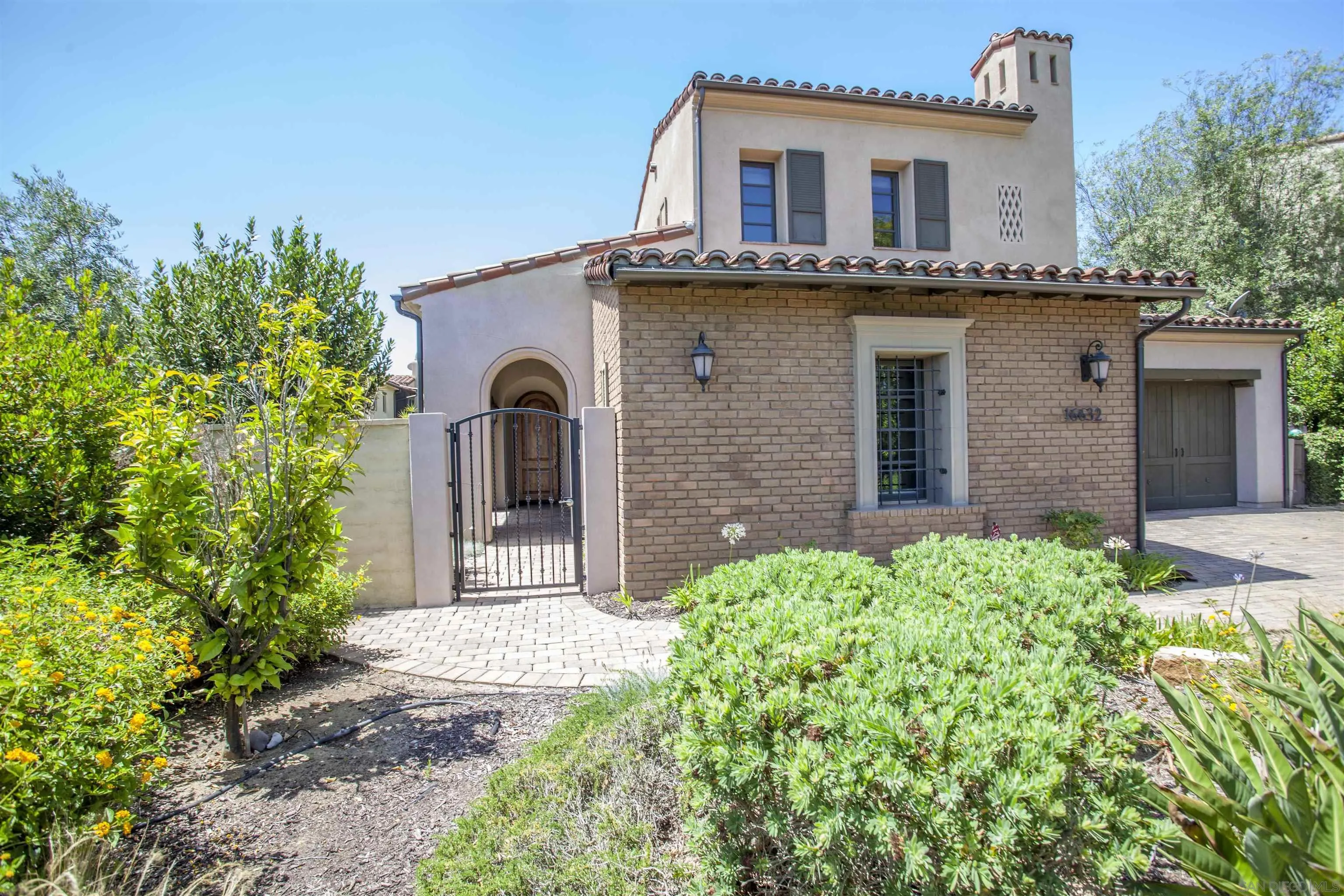 https://cdn.realtyfeed.com/cdn/127/250040381/14be27f78394acdf20f2adc2797a299c.webp