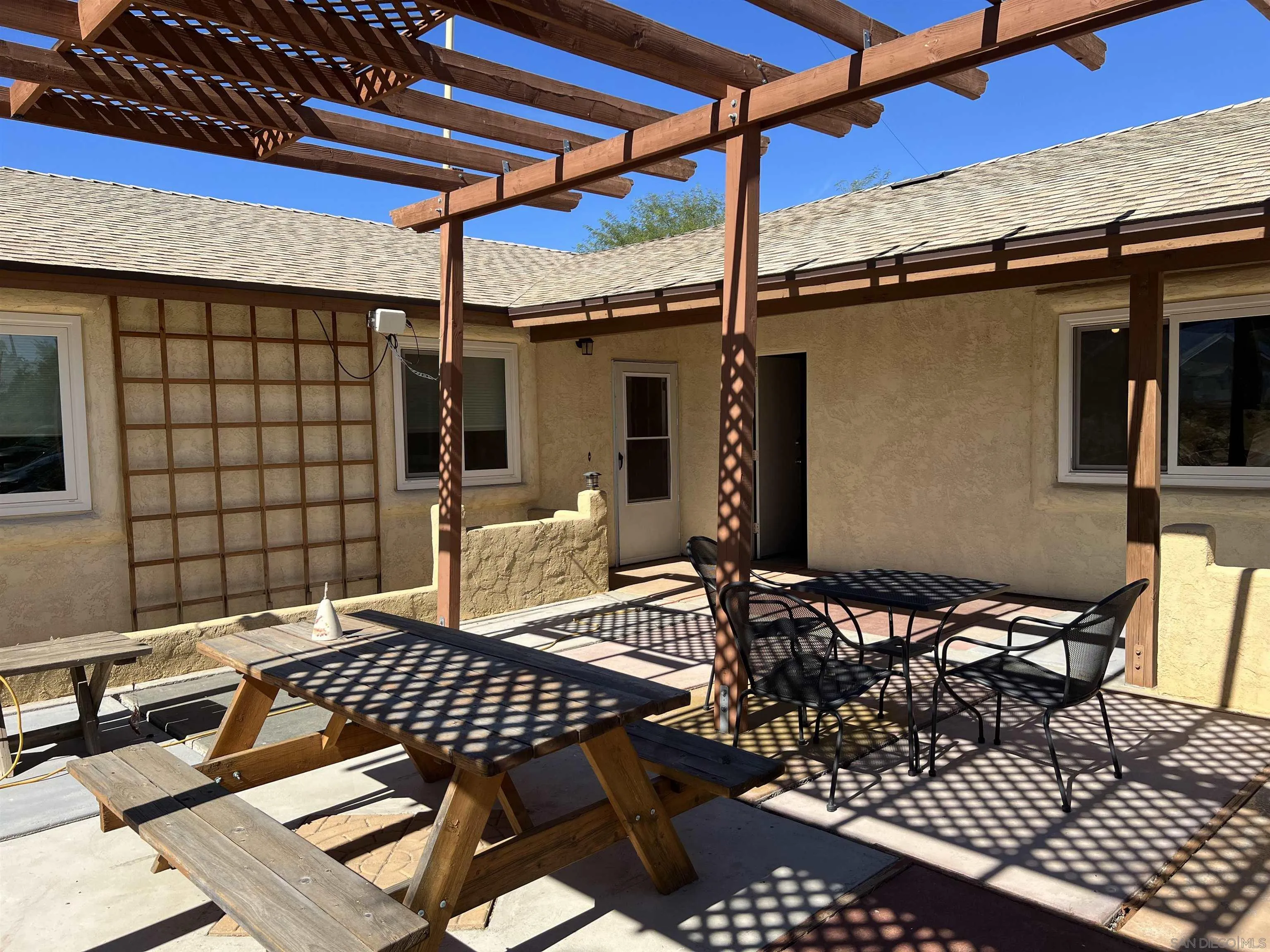 https://cdn.realtyfeed.com/cdn/127/250040384/184239852d6f5ef44e3aacfcf7ae6f2f.webp