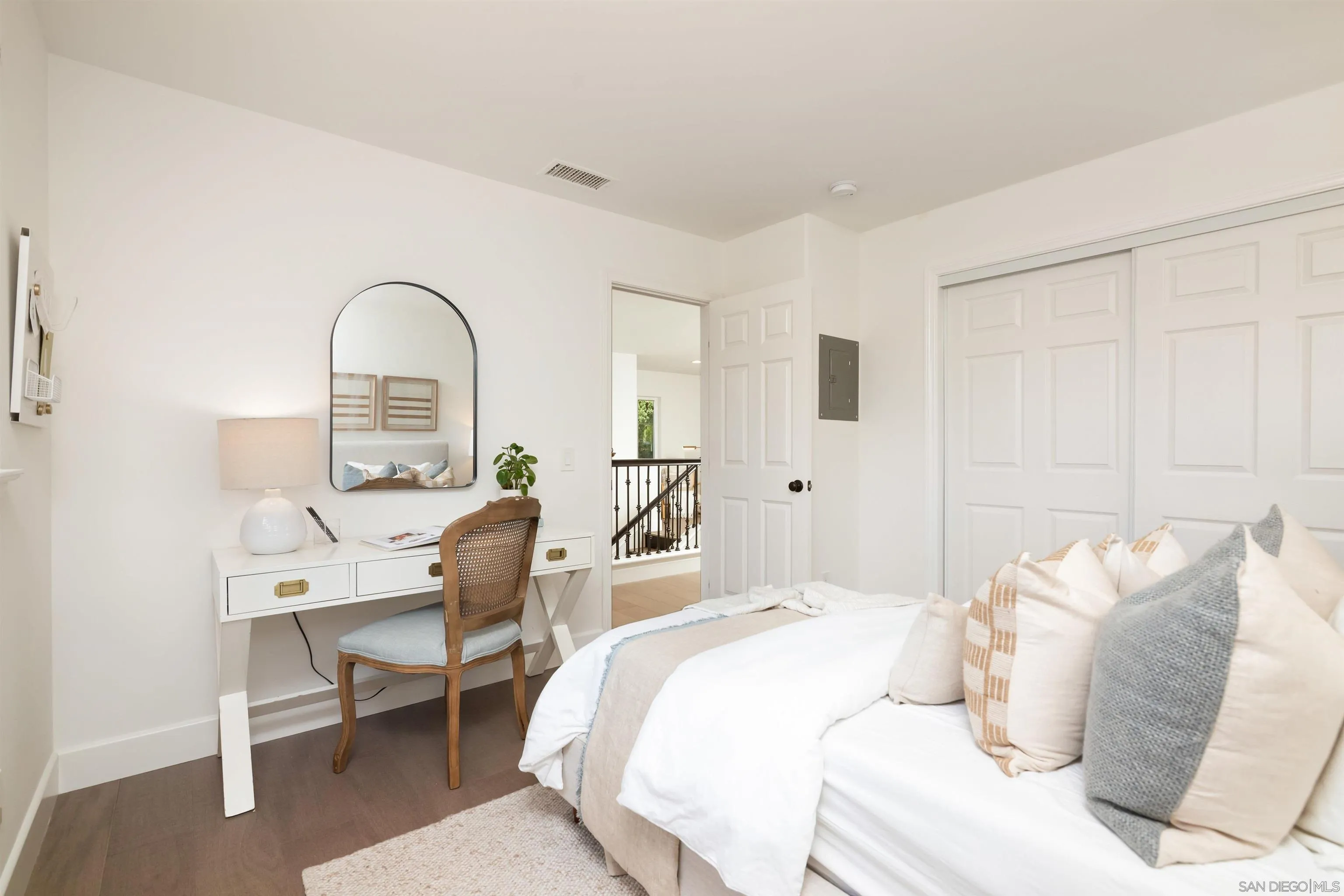 https://cdn.realtyfeed.com/cdn/127/250040385/0366c4780728c5ea1365e98a90bc6e27.webp