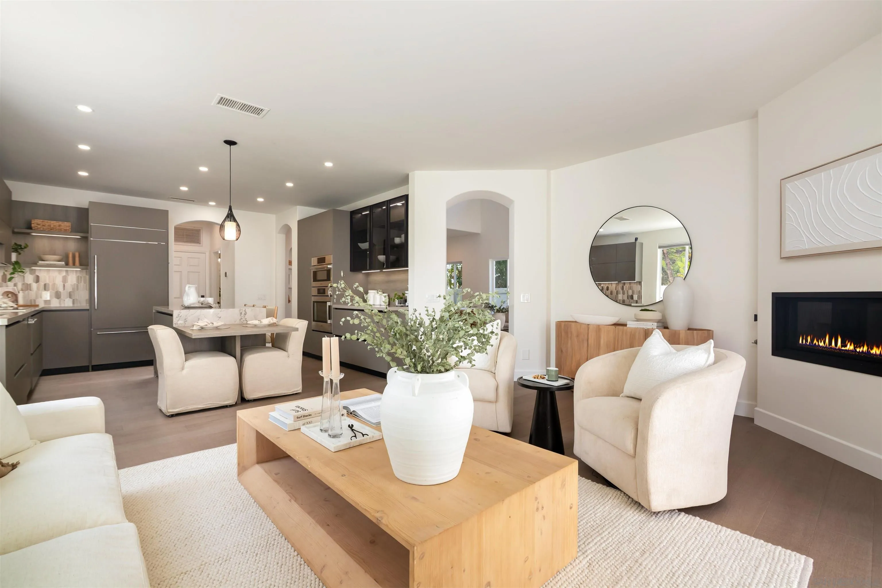 https://cdn.realtyfeed.com/cdn/127/250040385/39ff5eea9fa5c9dc6c342c6caeb77e74.webp