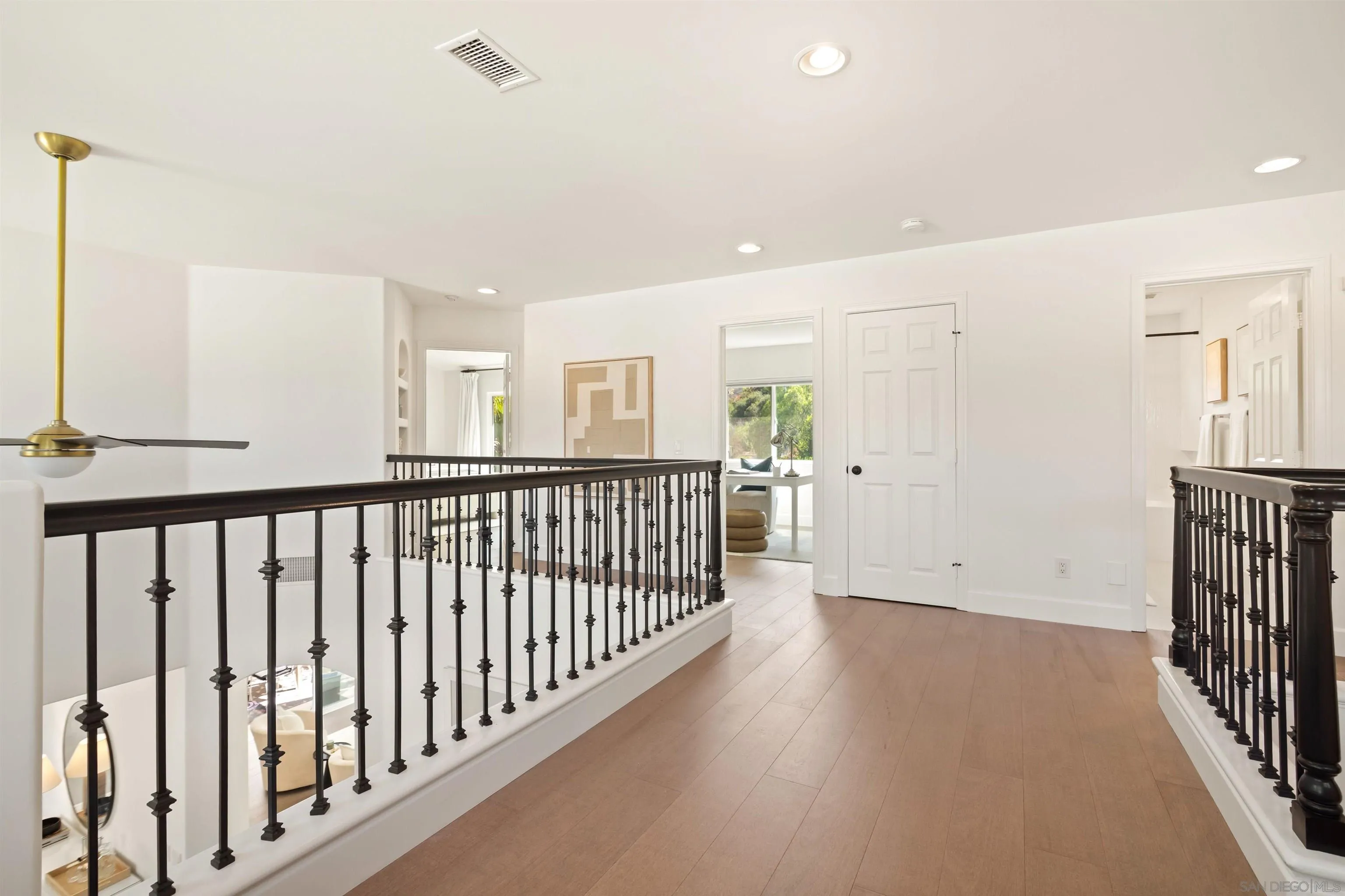 https://cdn.realtyfeed.com/cdn/127/250040385/5aa2d0ce021ad35310f88adaf83b6ef5.webp