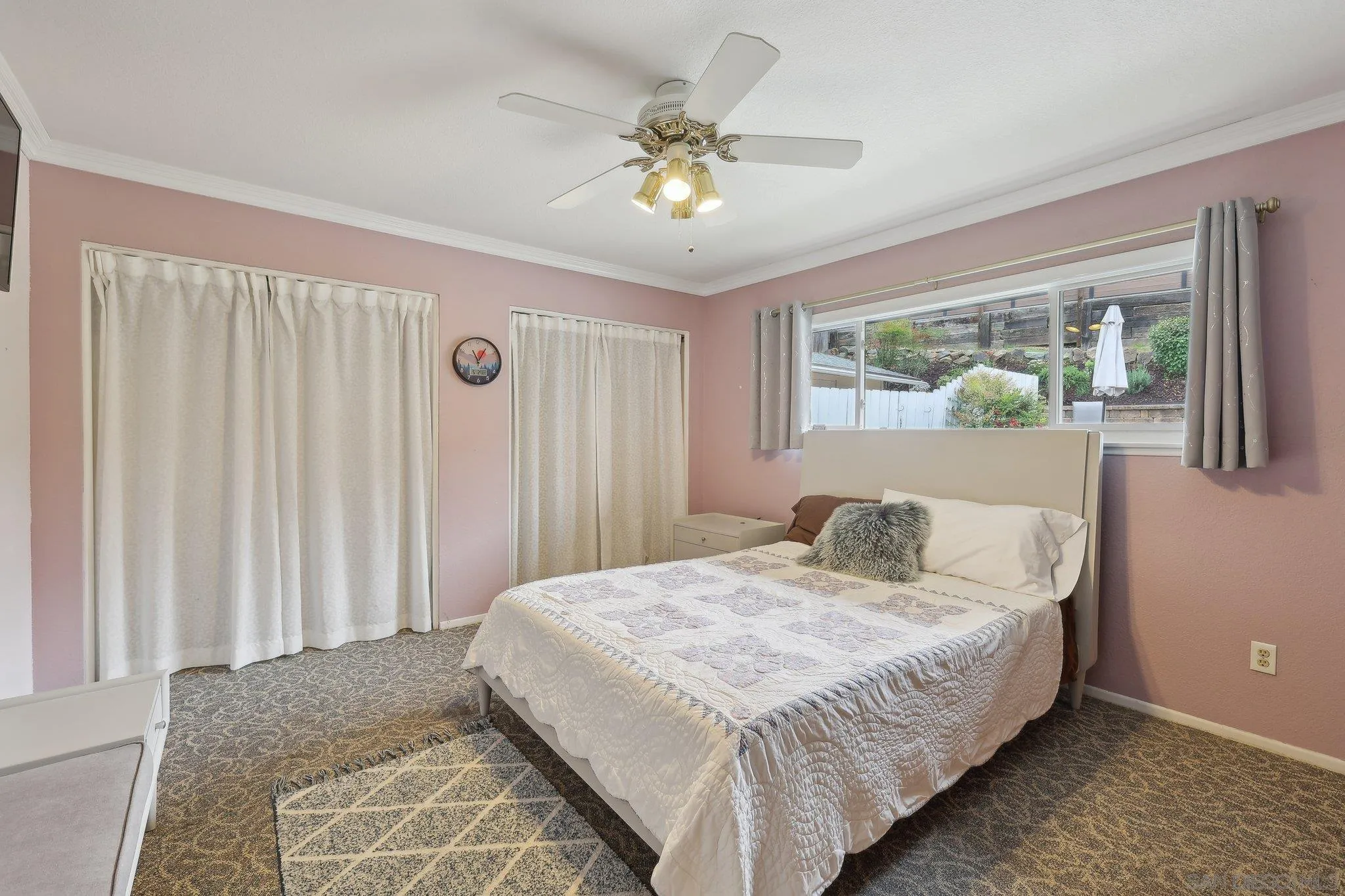 https://cdn.realtyfeed.com/cdn/127/250040386/041ec8429d13a43c121cc43fabe16959.webp