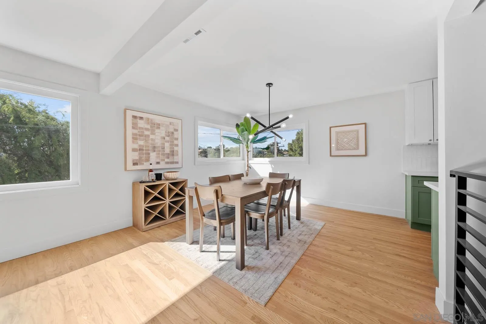 https://cdn.realtyfeed.com/cdn/127/250040388/01c4f5073d5170c68b2b740d8cba38de.webp