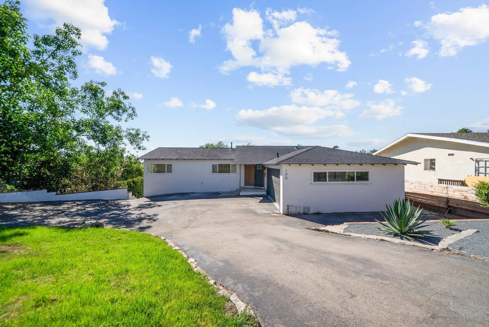 https://cdn.realtyfeed.com/cdn/127/250040388/a304efa2291f07c66489ac65a9f89fa4.webp