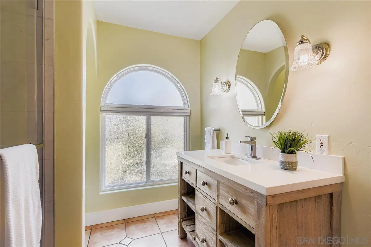 https://cdn.realtyfeed.com/cdn/127/250040390/1981c62979b4b3ebfbebc5dfb0152cb9.webp
