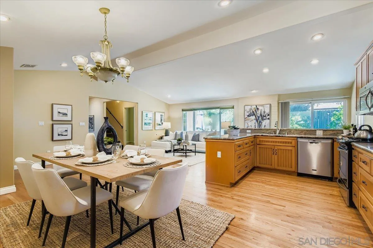 https://cdn.realtyfeed.com/cdn/127/250040390/1ff83c4c78e015765a5bed32a0e1c9d3.webp