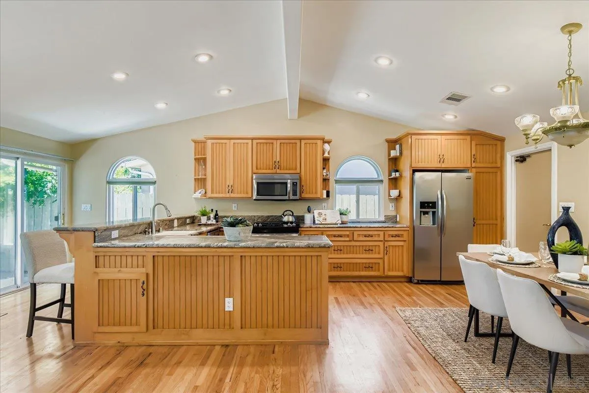 https://cdn.realtyfeed.com/cdn/127/250040390/4c9986da710617e10d8d4c136635666e.webp