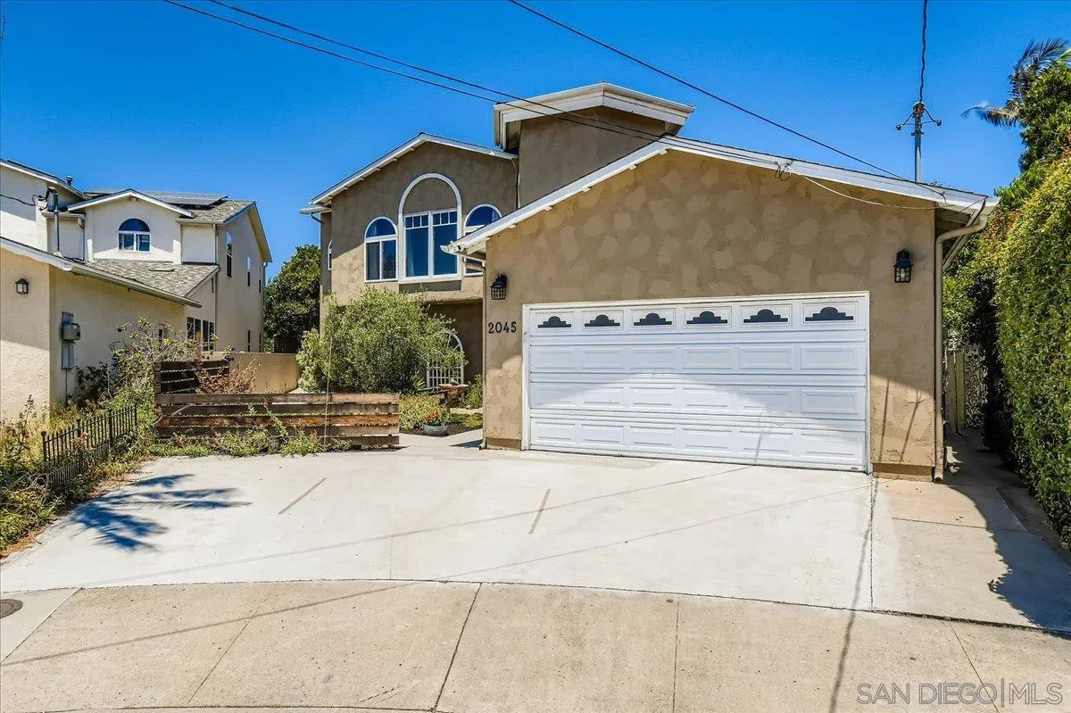 https://cdn.realtyfeed.com/cdn/127/250040390/646b5f58ed7961ae807ec9e2a5433a6e.webp