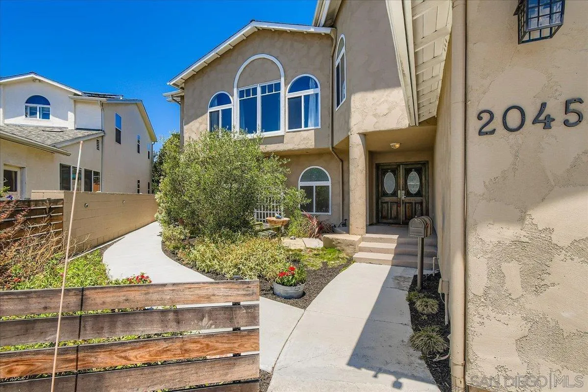 https://cdn.realtyfeed.com/cdn/127/250040390/6defba62eb8e3e0c5067d99201876cad.webp