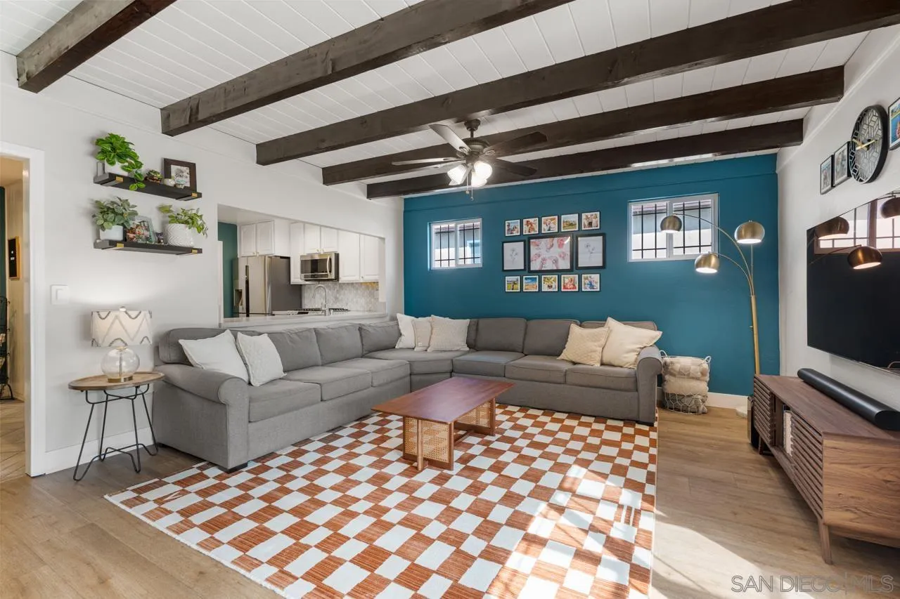 https://cdn.realtyfeed.com/cdn/127/250040396/7310fd814aef5ec9ff006aed11e5ed06.webp