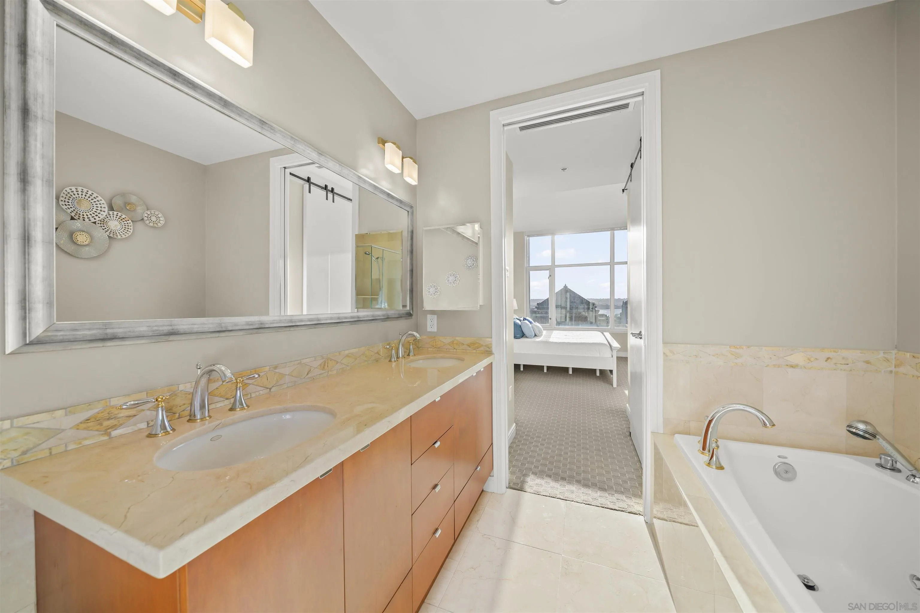 Photo #24: 250040397 Listing: Photo #24