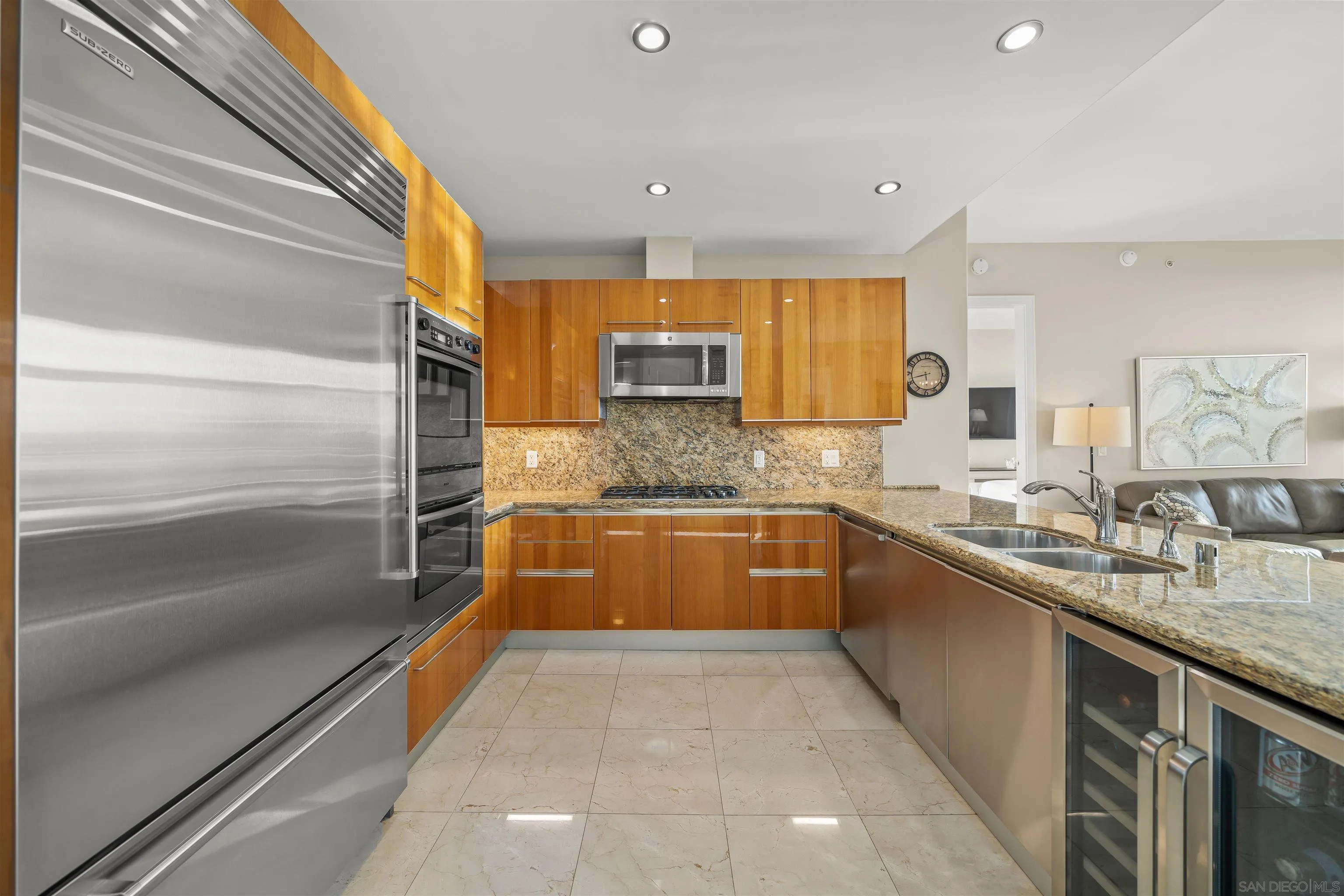 Photo #4: 250040397 Listing 