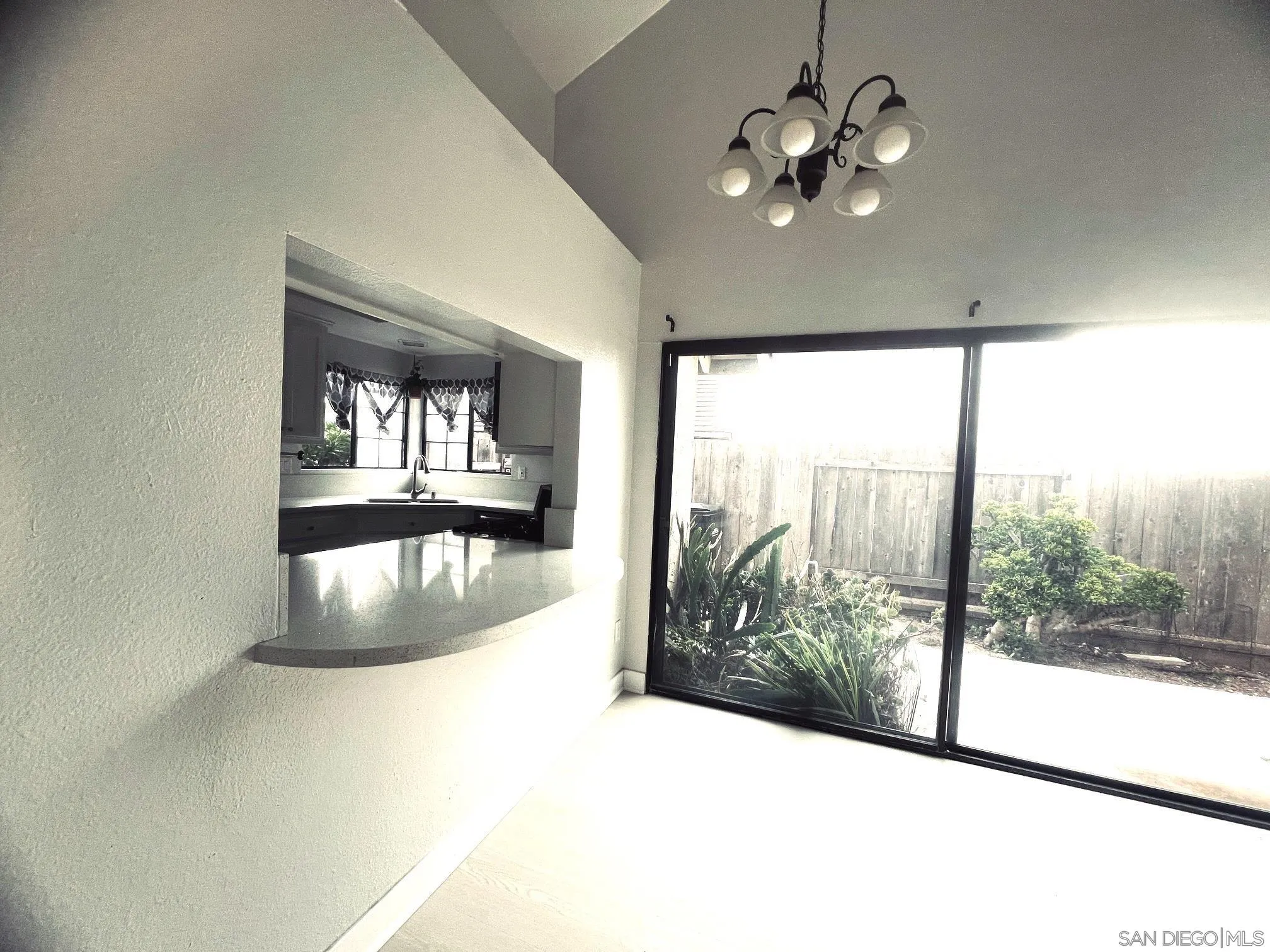 https://cdn.realtyfeed.com/cdn/127/250040399/b4e4cc0715a667e4a748435eba21e240.webp