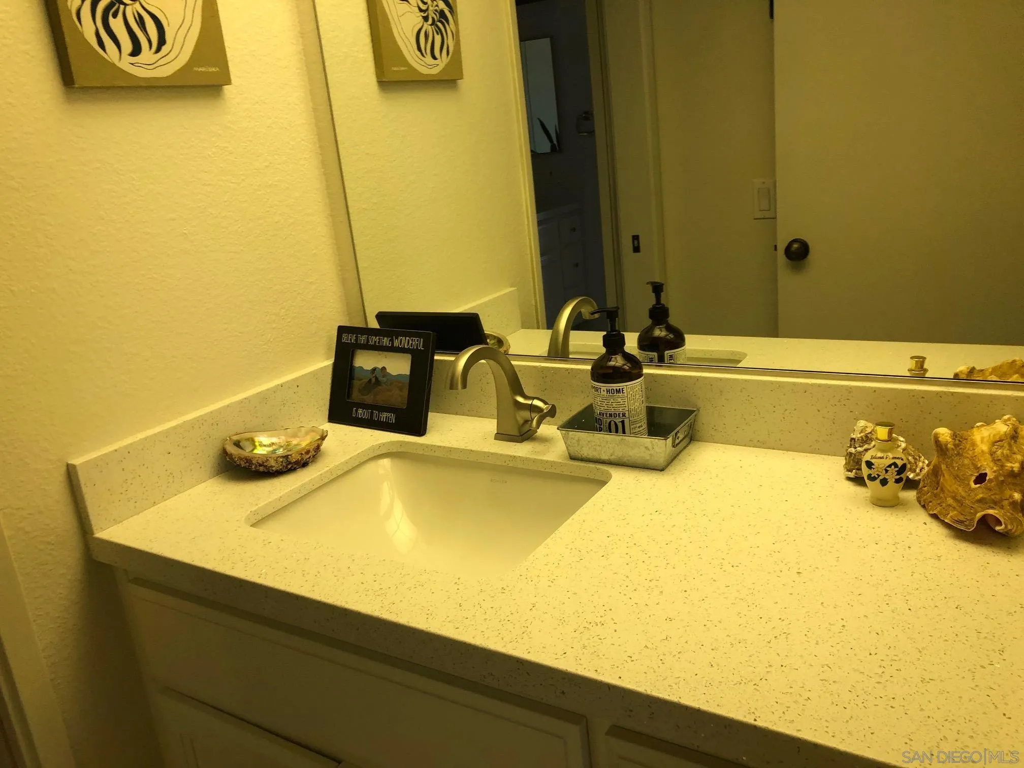 https://cdn.realtyfeed.com/cdn/127/250040399/c21883d71bcc7a033665e9415ab67d88.webp