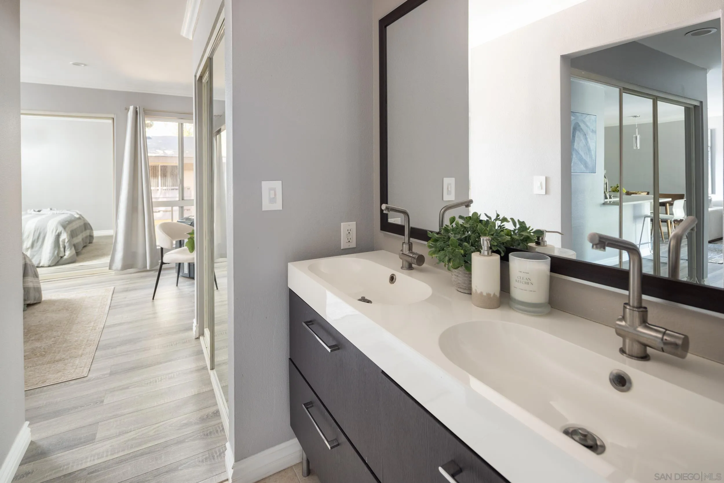 https://cdn.realtyfeed.com/cdn/127/250040405/0b10f407def6abf72f4fb16c8487948c.webp