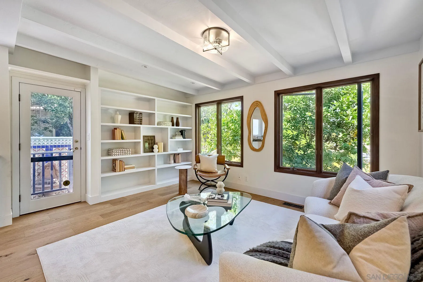https://cdn.realtyfeed.com/cdn/127/250040411/07d8aee9bf1836e940feced23deb73d6.webp