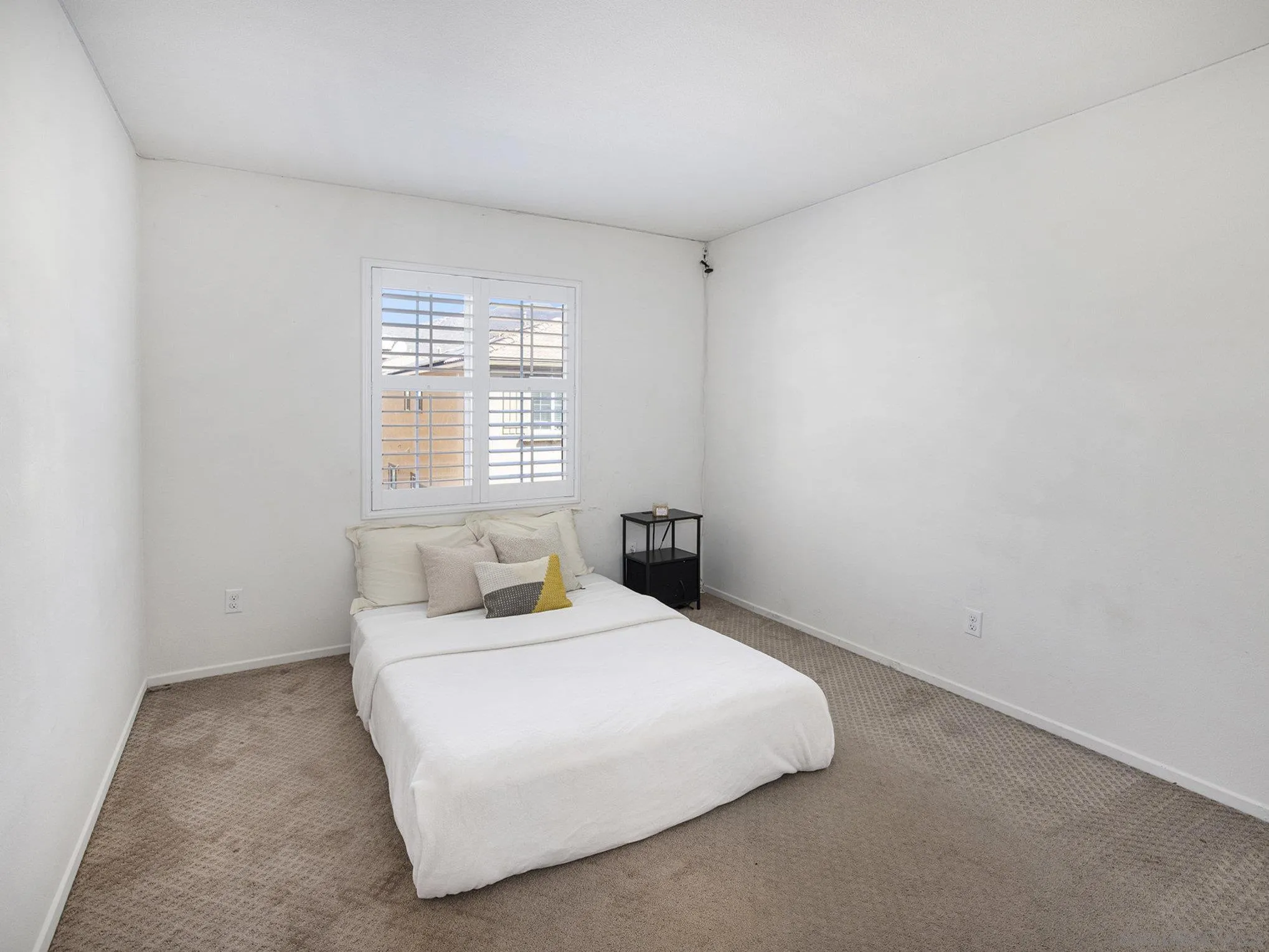 https://cdn.realtyfeed.com/cdn/127/250040412/a21769dc54988e370f77f4071ace31ba.webp