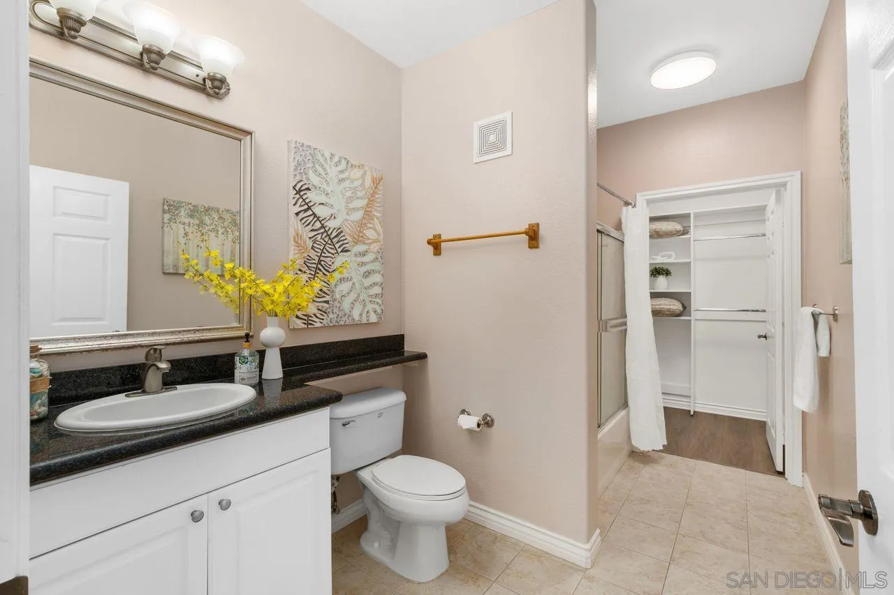 Photo #11: 250040413 Listing: Photo #11