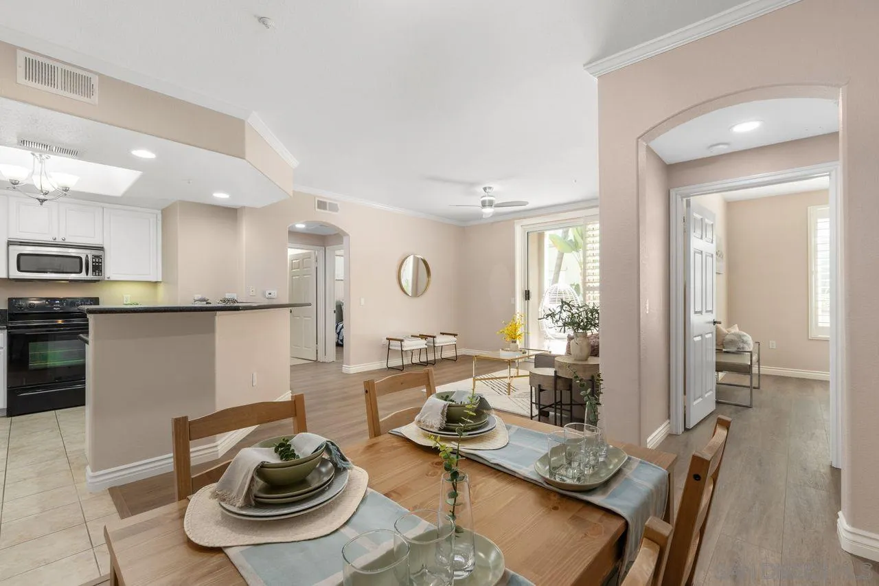 Photo #14: 250040413 Listing: Photo #14