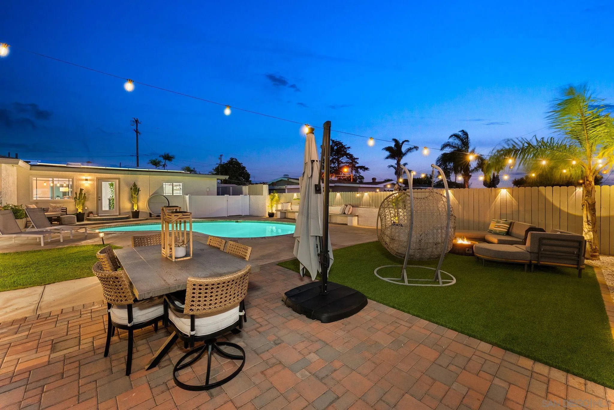 https://cdn.realtyfeed.com/cdn/127/250040416/29b2541fc17215ef129ef05a55af4002.webp