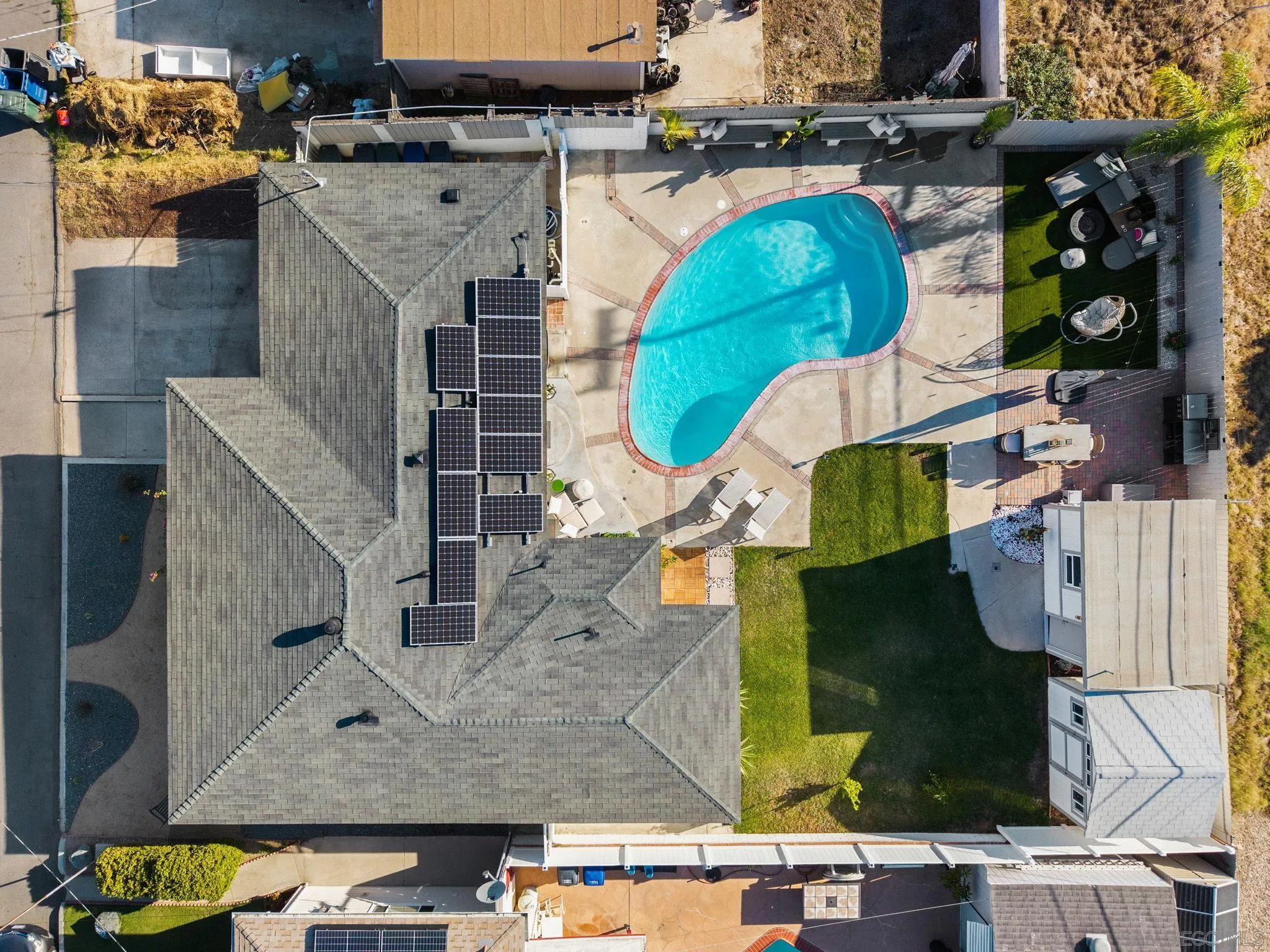 https://cdn.realtyfeed.com/cdn/127/250040416/86cce484edc8b34f532d6fdcf4fbf047.webp