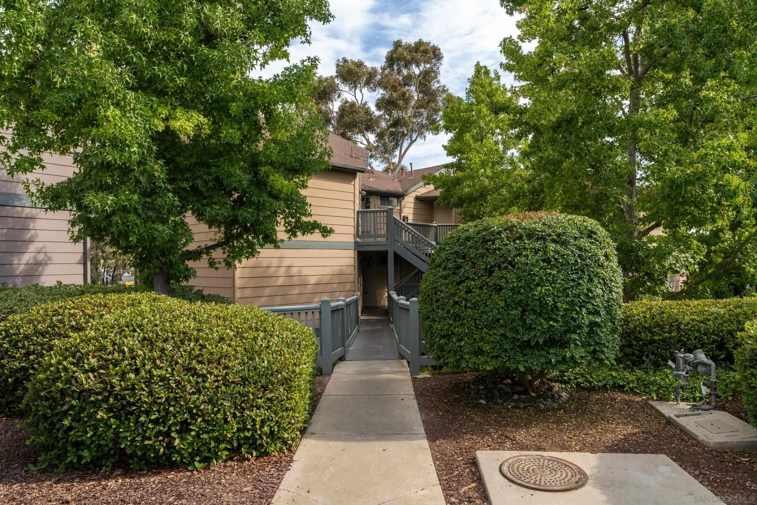 https://cdn.realtyfeed.com/cdn/127/250040423/5750b57e60eaec6ff8f5357c6666e229.webp