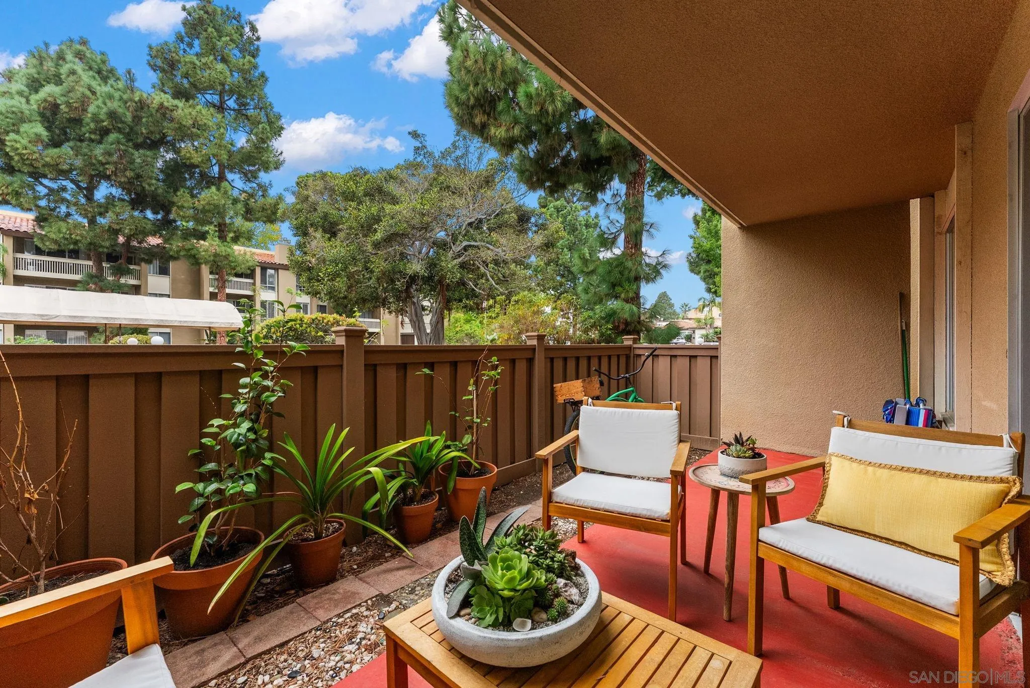 https://cdn.realtyfeed.com/cdn/127/250040435/f72620156b8c82057c921f8e85d5c505.webp