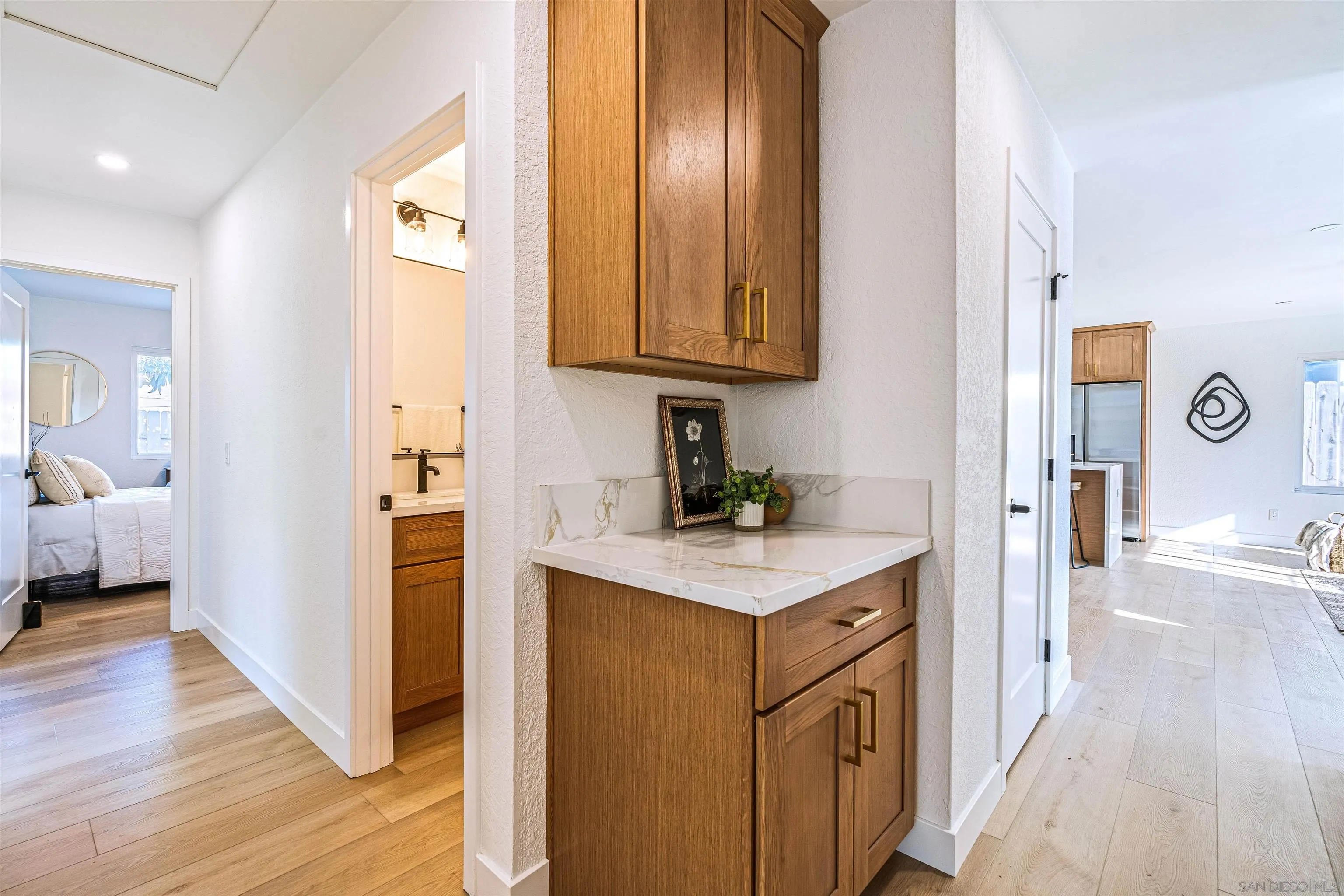 https://cdn.realtyfeed.com/cdn/127/250040436/4acfab3d7196afe1b23e249e3f76ec6f.webp