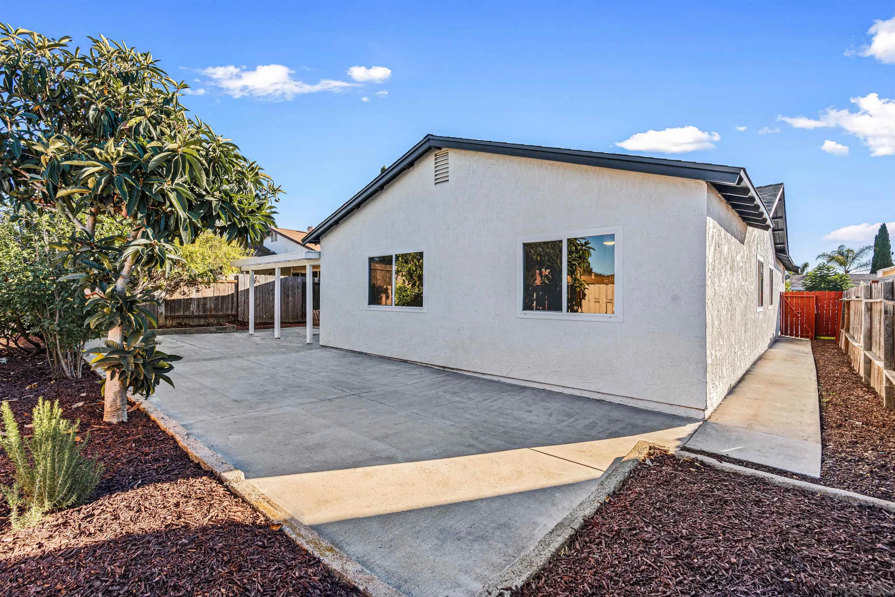 https://cdn.realtyfeed.com/cdn/127/250040436/76fd46c638d7f3668f05079d13151a58.webp