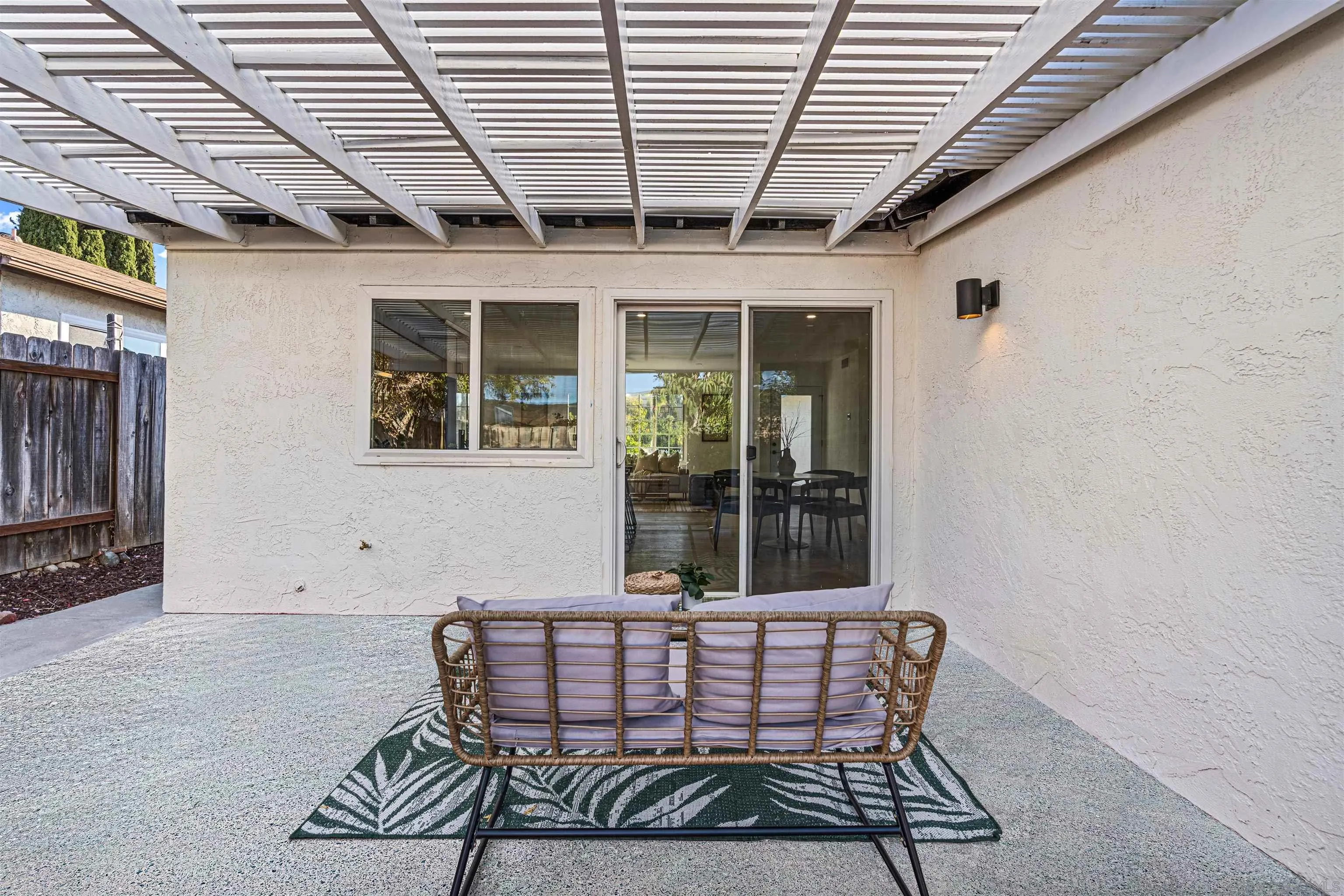 https://cdn.realtyfeed.com/cdn/127/250040436/85b21f9768f7273d26a732b7949512e6.webp