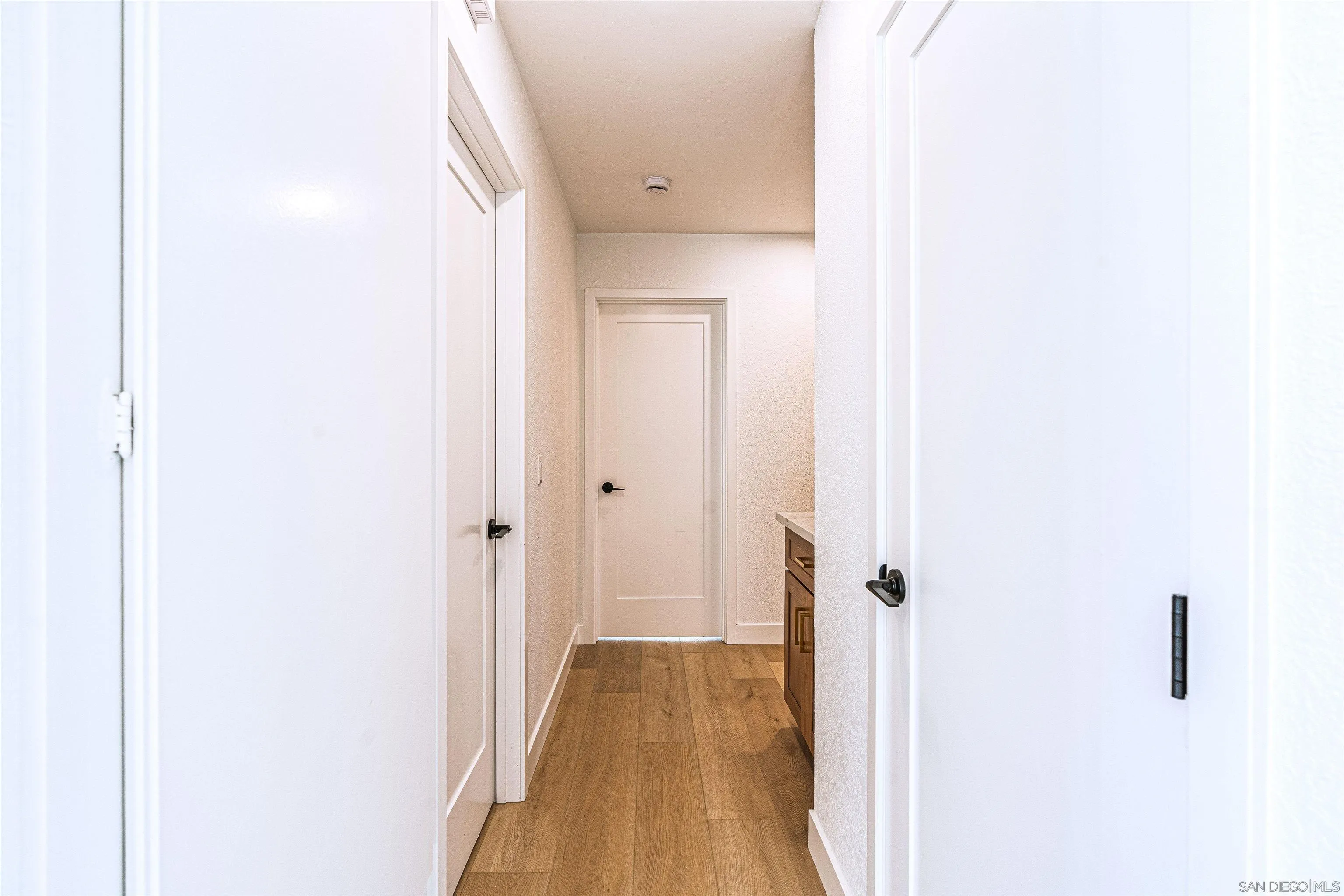 https://cdn.realtyfeed.com/cdn/127/250040436/a689a7d1f5f2f00a0f4fd0347fe0324a.webp