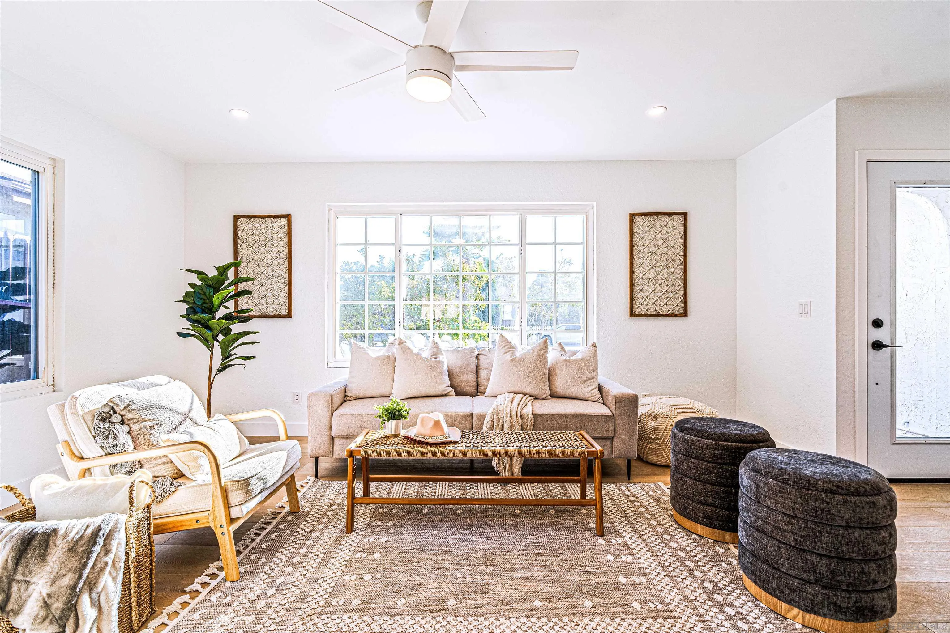 https://cdn.realtyfeed.com/cdn/127/250040436/cbe33ae37a7d9803adbe51fb97f62a96.webp