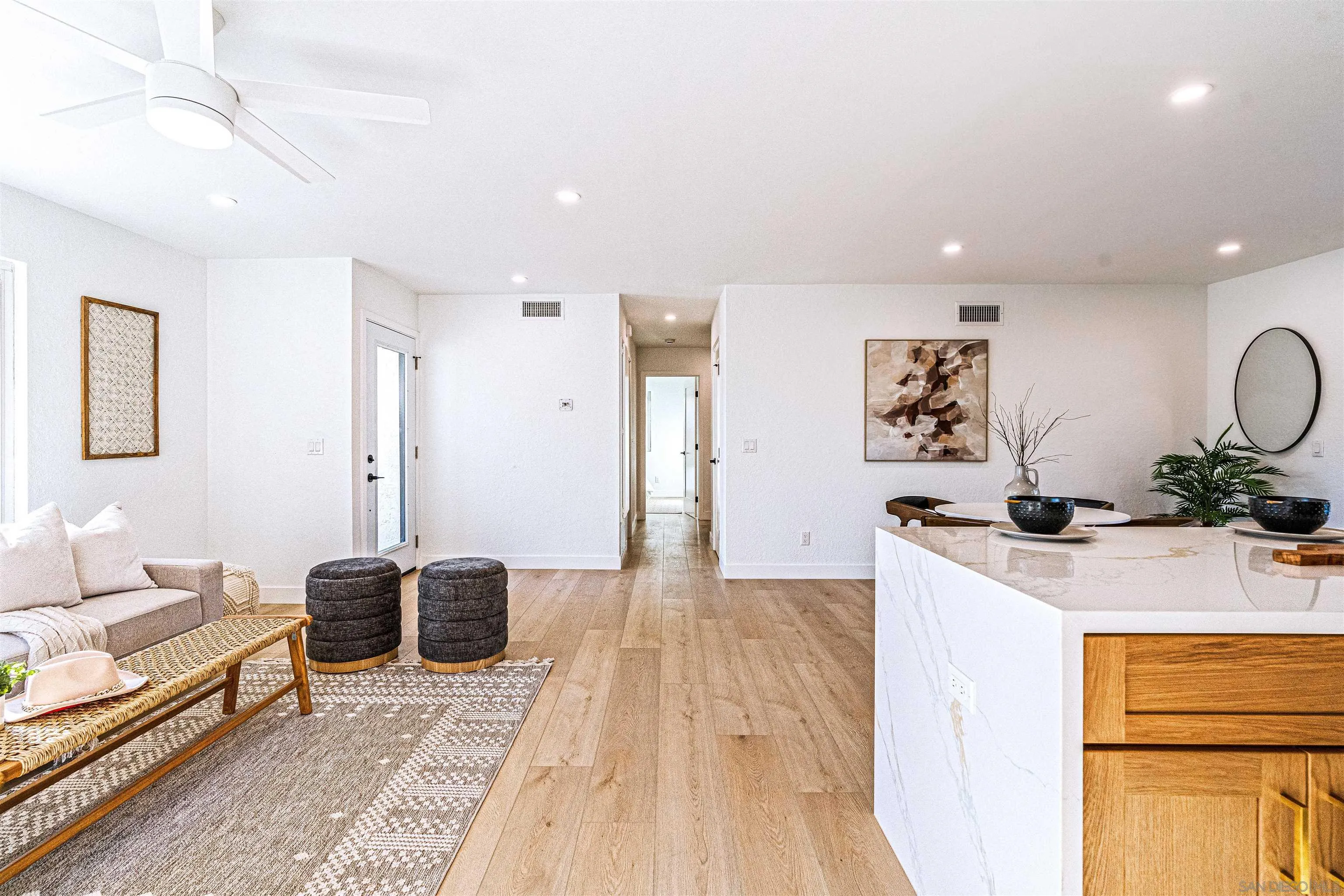 https://cdn.realtyfeed.com/cdn/127/250040436/cbf0d1c3d9746dba8b076503db0acf19.webp