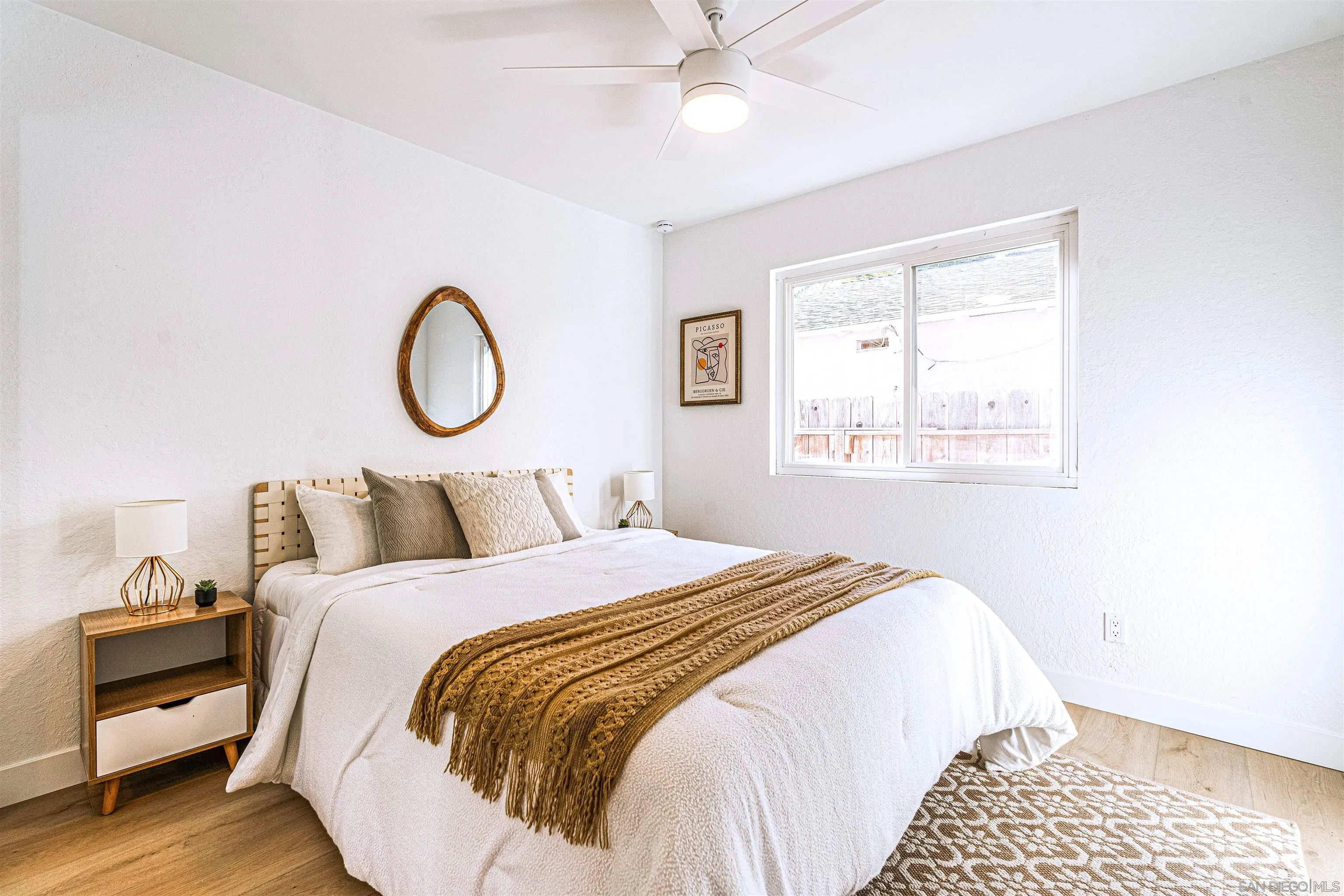 https://cdn.realtyfeed.com/cdn/127/250040436/f2f69f94c957e3b8c225528354558aa1.webp