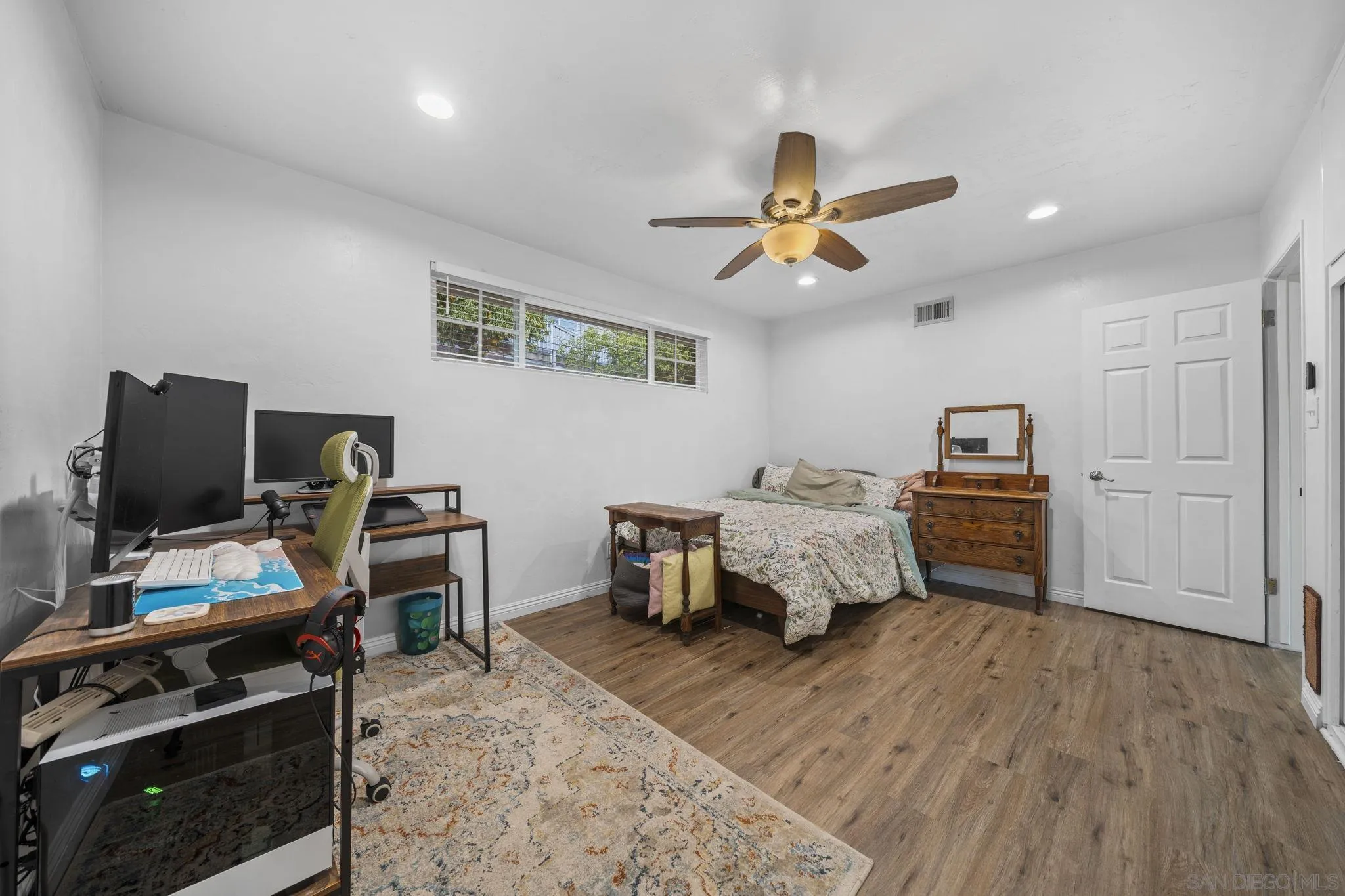 https://cdn.realtyfeed.com/cdn/127/250040443/abf7c1fa105b11c59981ea4402f2d895.webp