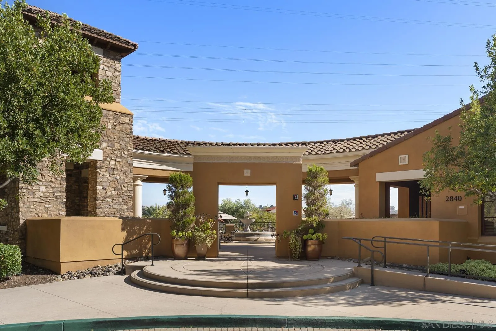 https://cdn.realtyfeed.com/cdn/127/250040444/afc75f0225c2dab4d1ef10cbc24e02c4.webp