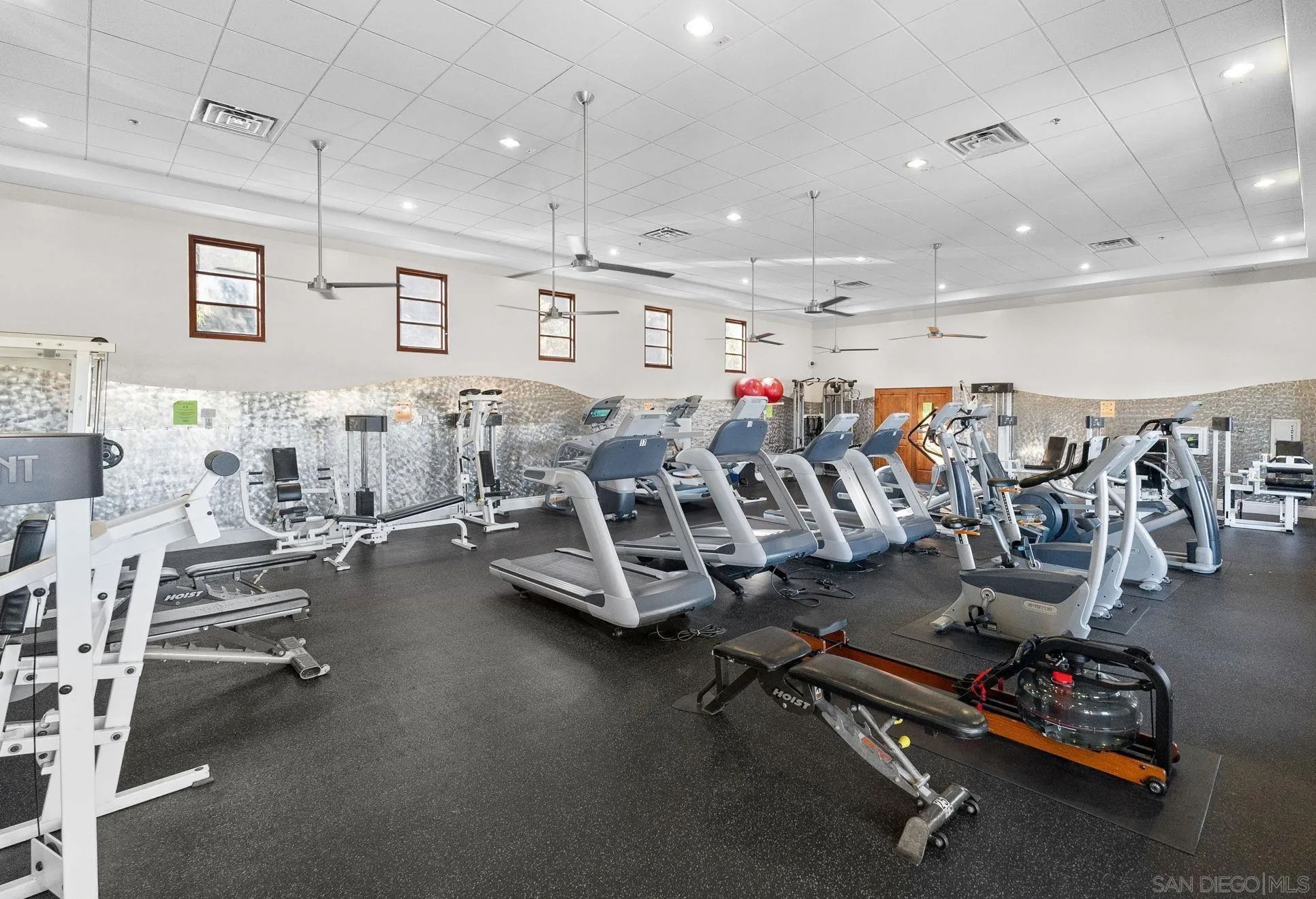https://cdn.realtyfeed.com/cdn/127/250040444/dbd1df5a198ea4f03a6e6fefb72f99e6.webp
