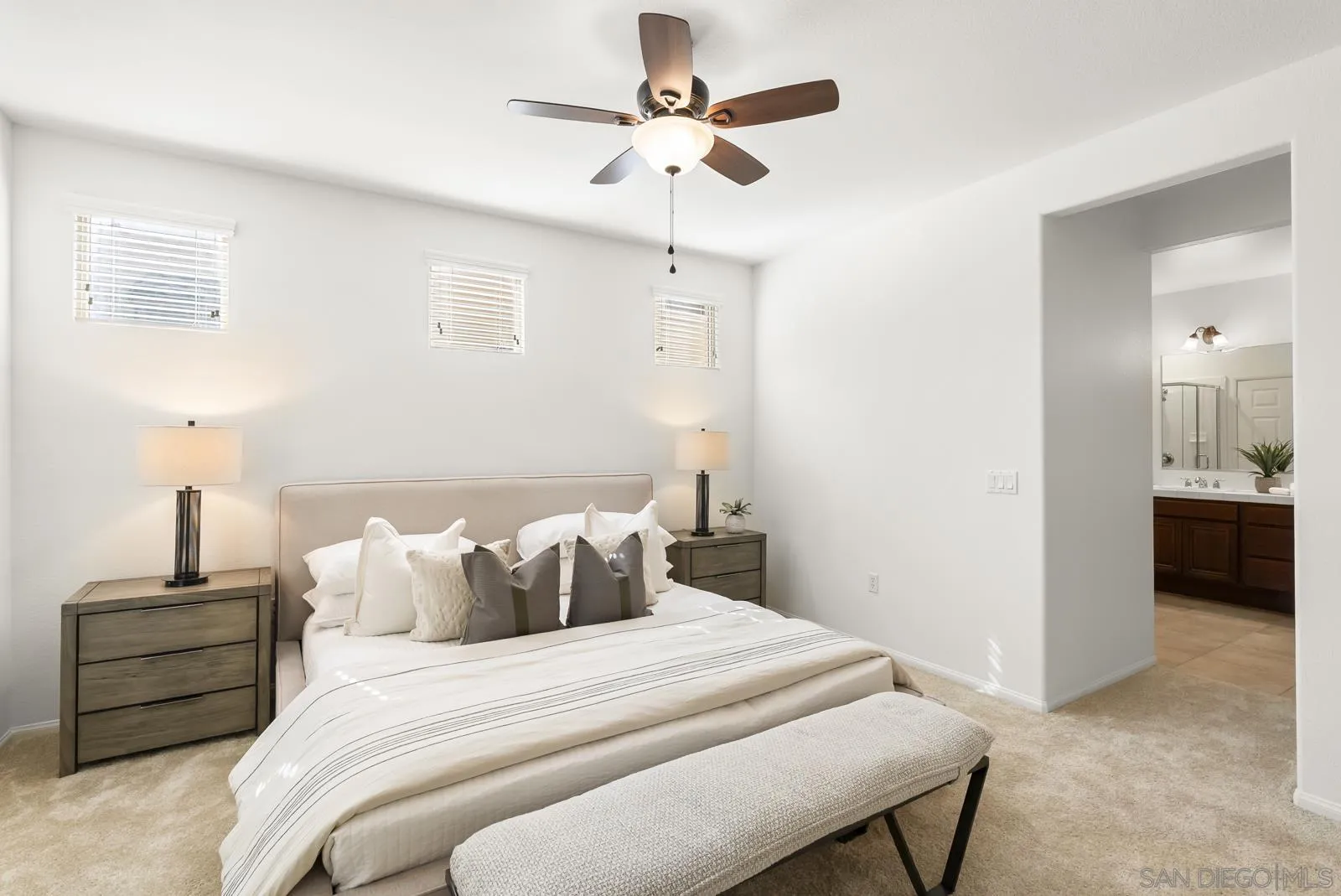 https://cdn.realtyfeed.com/cdn/127/250040444/e3a1c50b3609ae0328705c093cd5b851.webp