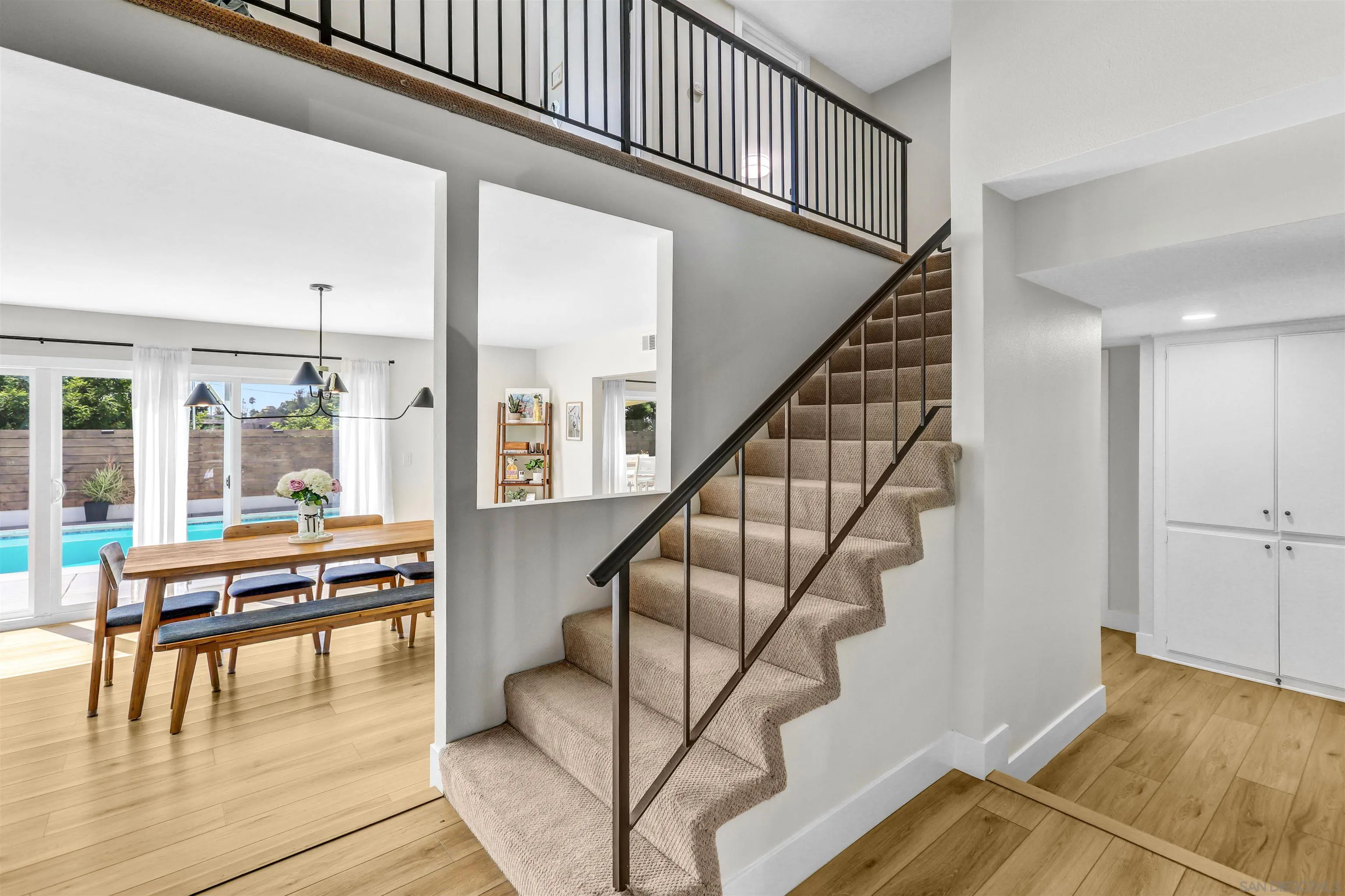 https://cdn.realtyfeed.com/cdn/127/250040446/15ccd9d18a4f89f8e7255828556d284c.webp