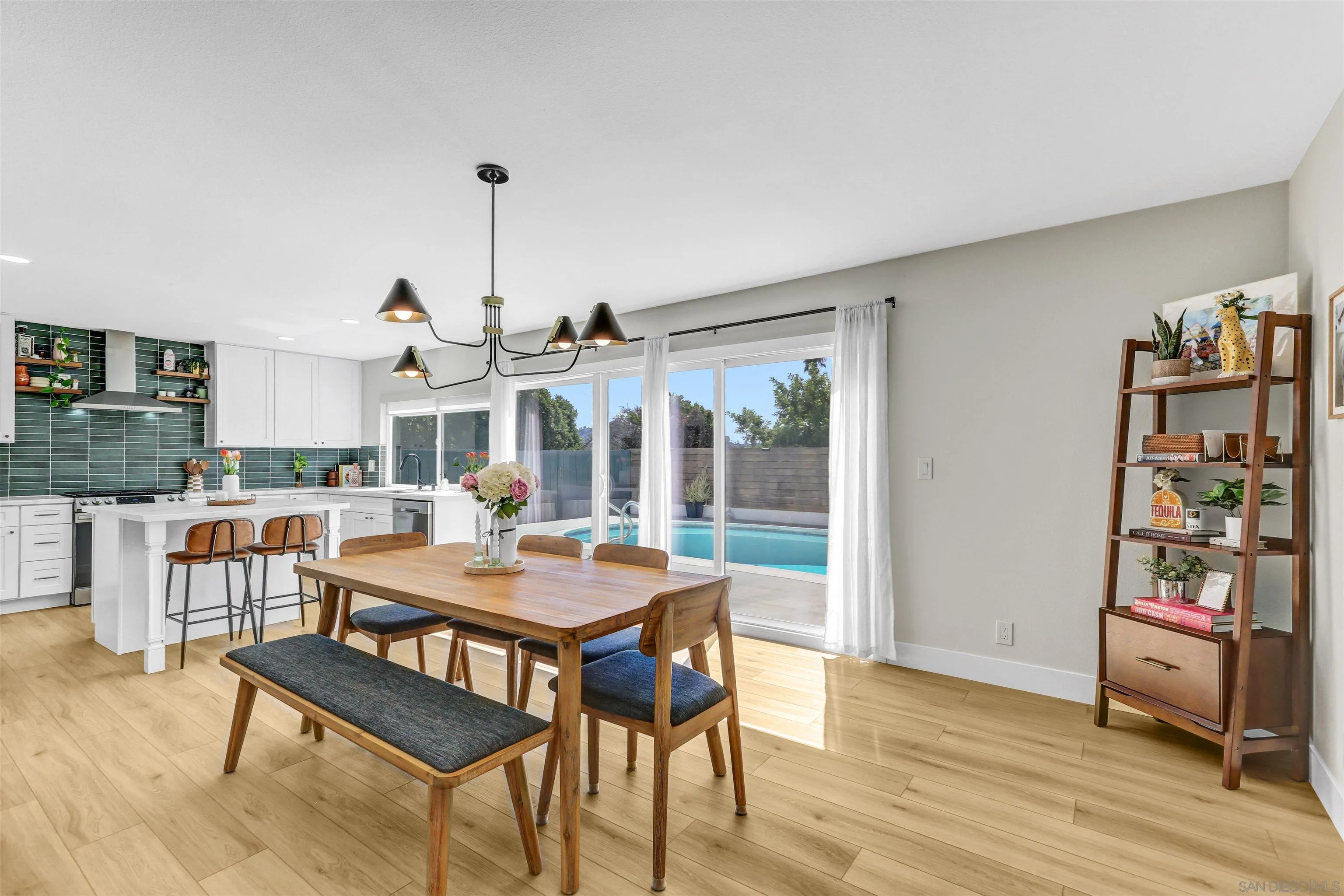 https://cdn.realtyfeed.com/cdn/127/250040446/8f6110253c2b8faab8e807f8ae97fe1f.webp