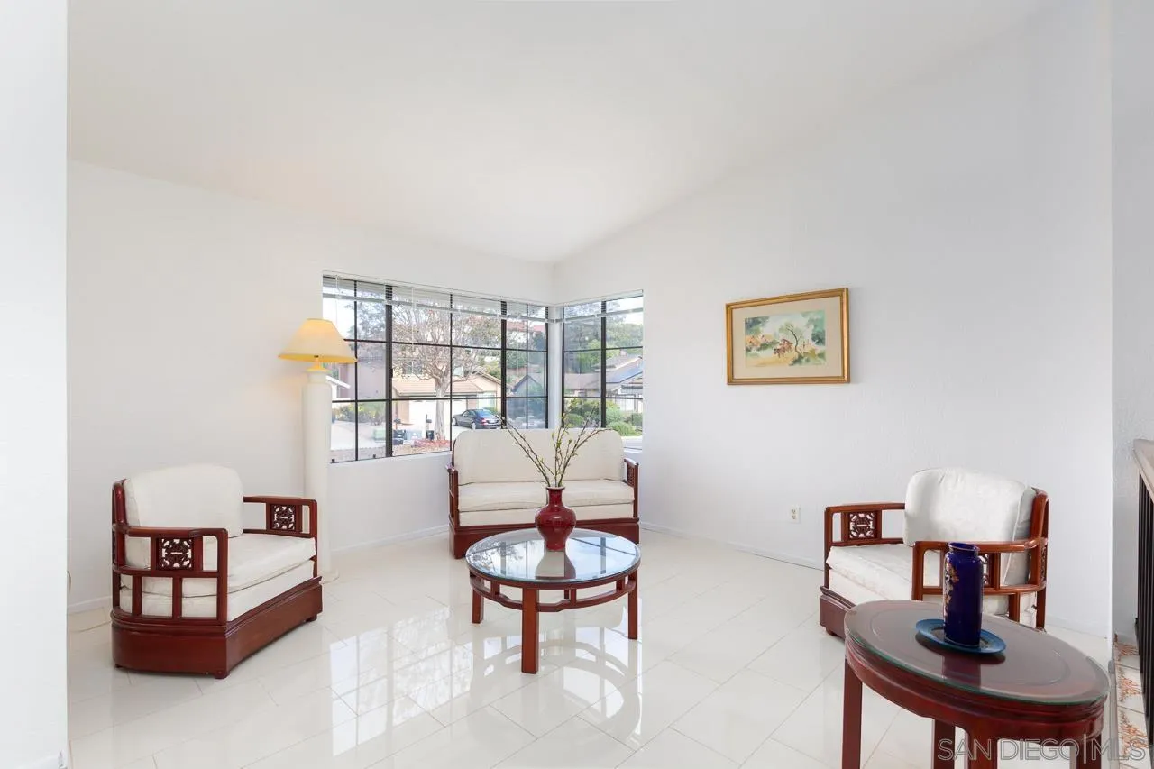 https://cdn.realtyfeed.com/cdn/127/250040447/42fdfae91750c3860adcbe78477c996b.webp