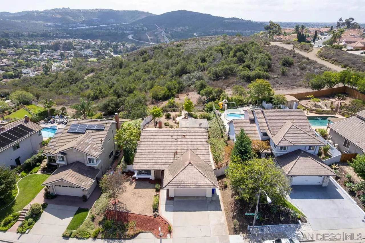 https://cdn.realtyfeed.com/cdn/127/250040447/8ed5c48450321eb722d102f9f895b34b.webp
