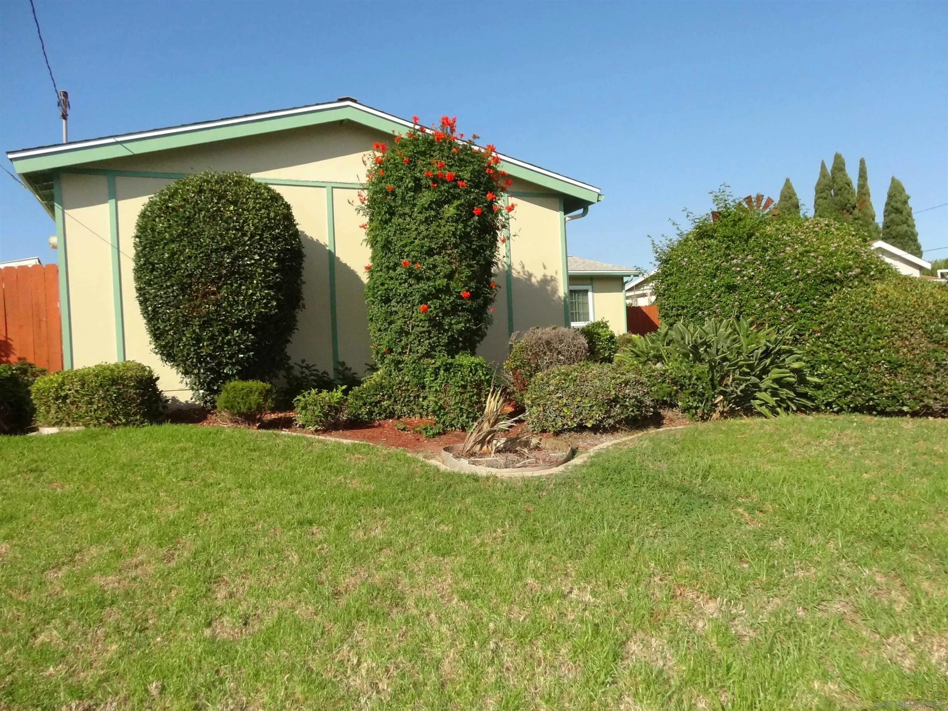 https://cdn.realtyfeed.com/cdn/127/250040448/4eaa3ca64262563885c50d02a658401f.webp