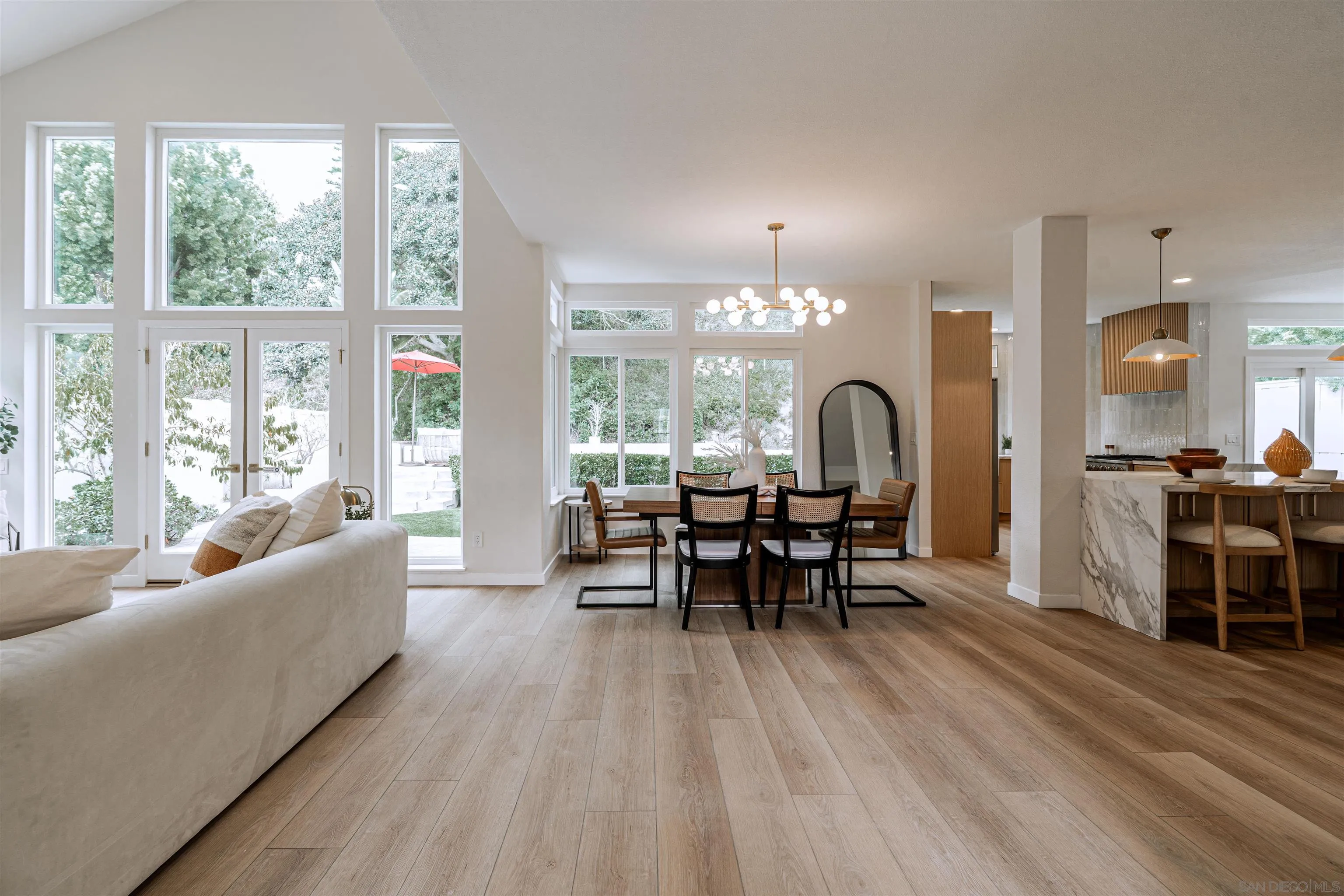 https://cdn.realtyfeed.com/cdn/127/250040449/ab26e198dbfc1507d01be99b5ff47d3e.webp