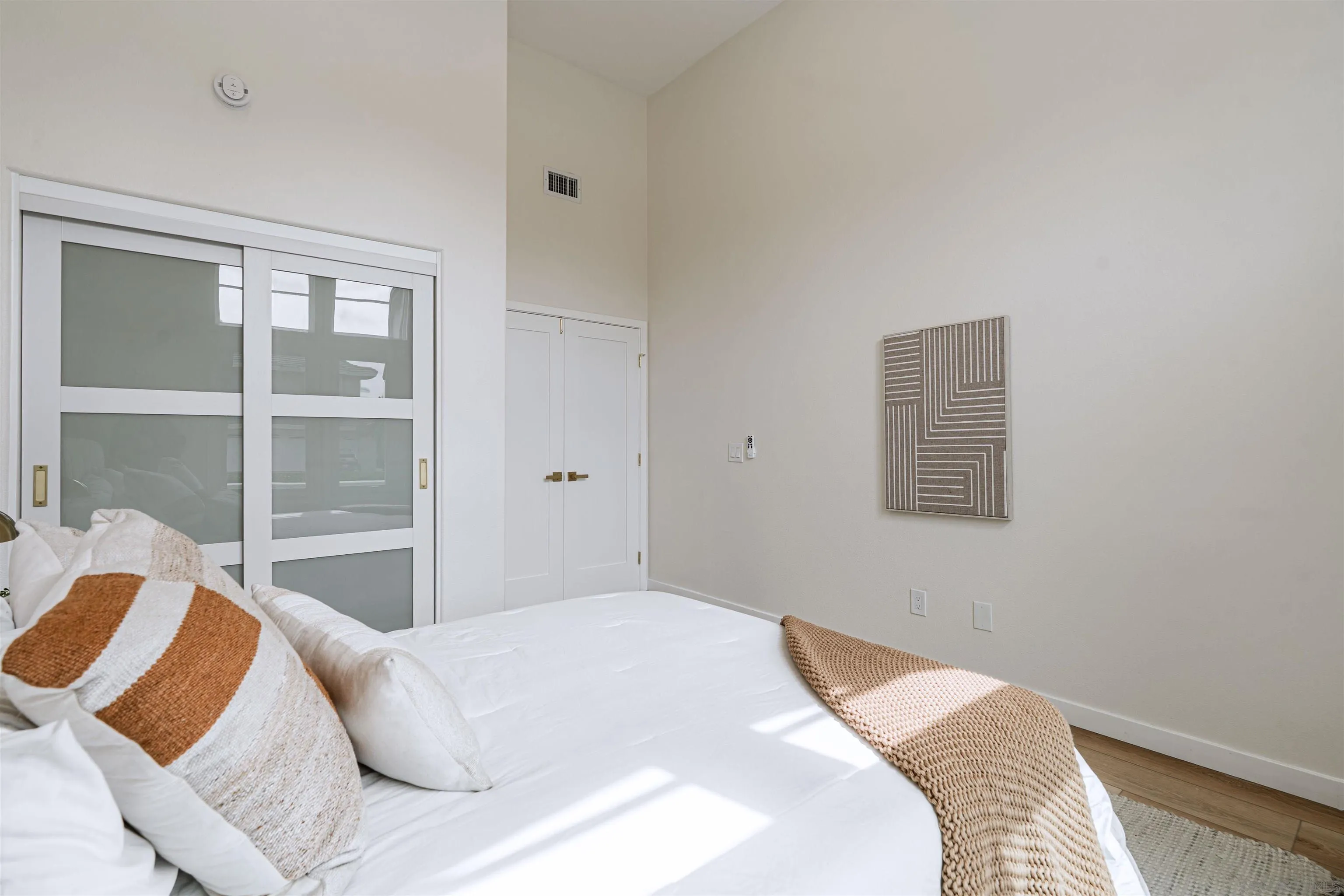 https://cdn.realtyfeed.com/cdn/127/250040449/e1f872e6f4360b0cb72a1f32d1caedcc.webp