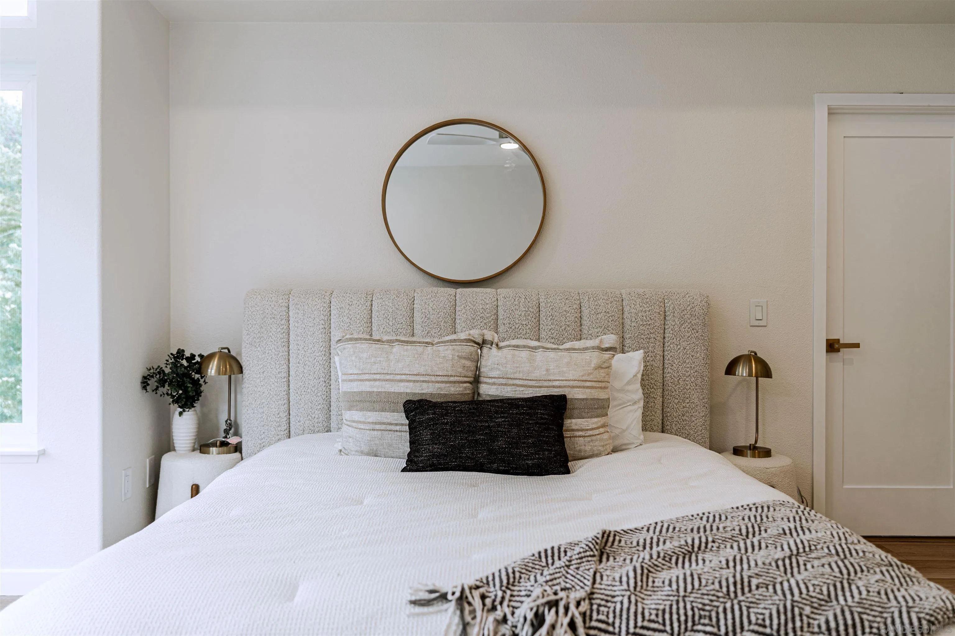 https://cdn.realtyfeed.com/cdn/127/250040449/f5525f1e13b3907db5968ba62d7f0797.webp