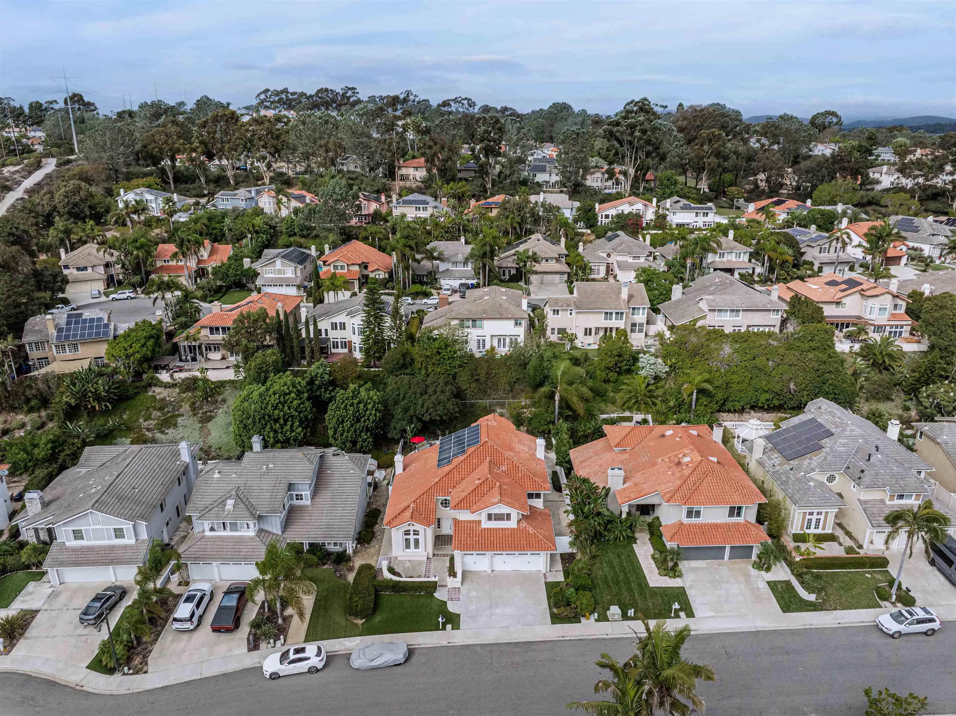 https://cdn.realtyfeed.com/cdn/127/250040449/feb7bf3d87490eb8c35d0ccd3b8465c5.webp