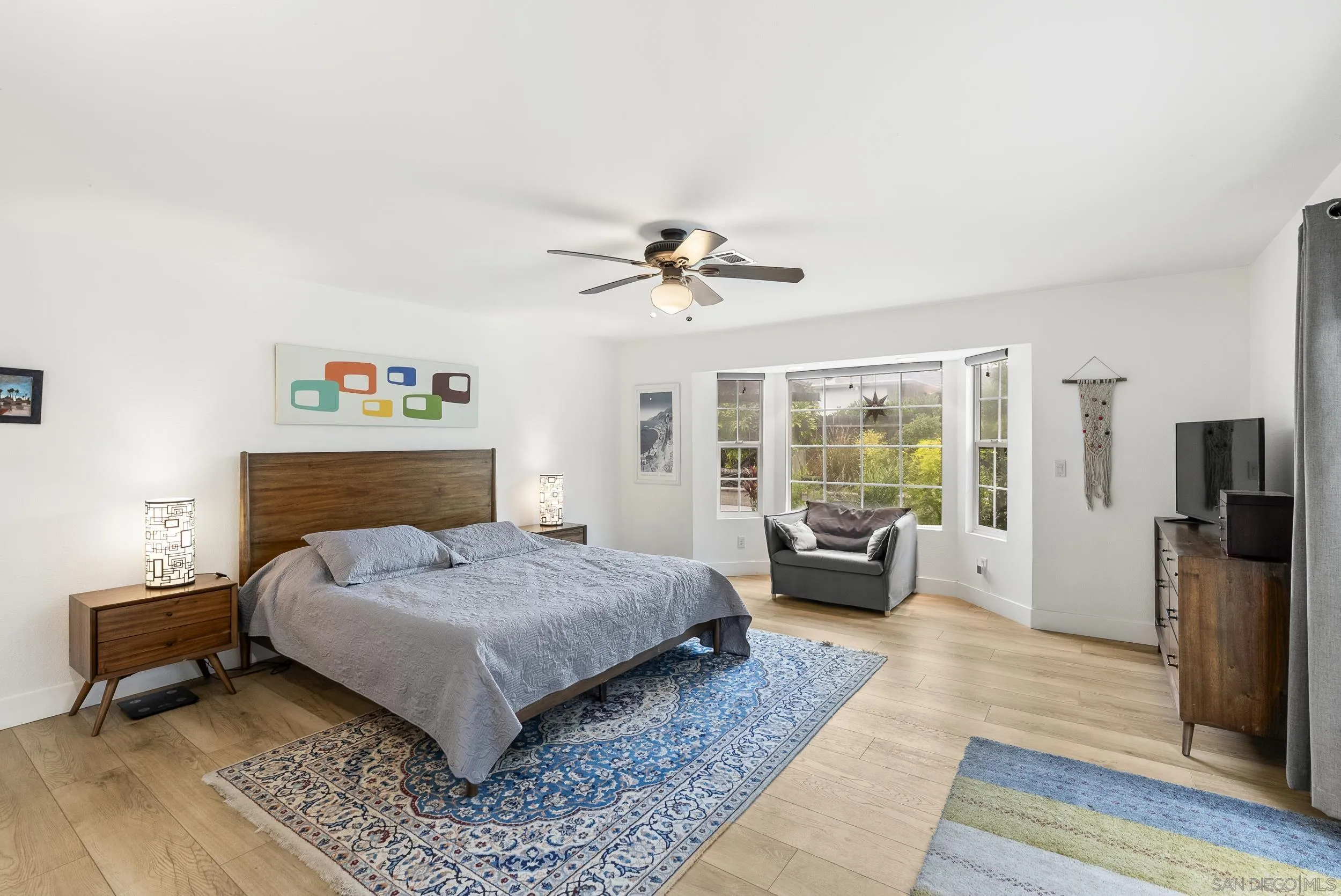https://cdn.realtyfeed.com/cdn/127/250040453/461f2f5ac02c9da3496ee81e1fe5e9e6.webp