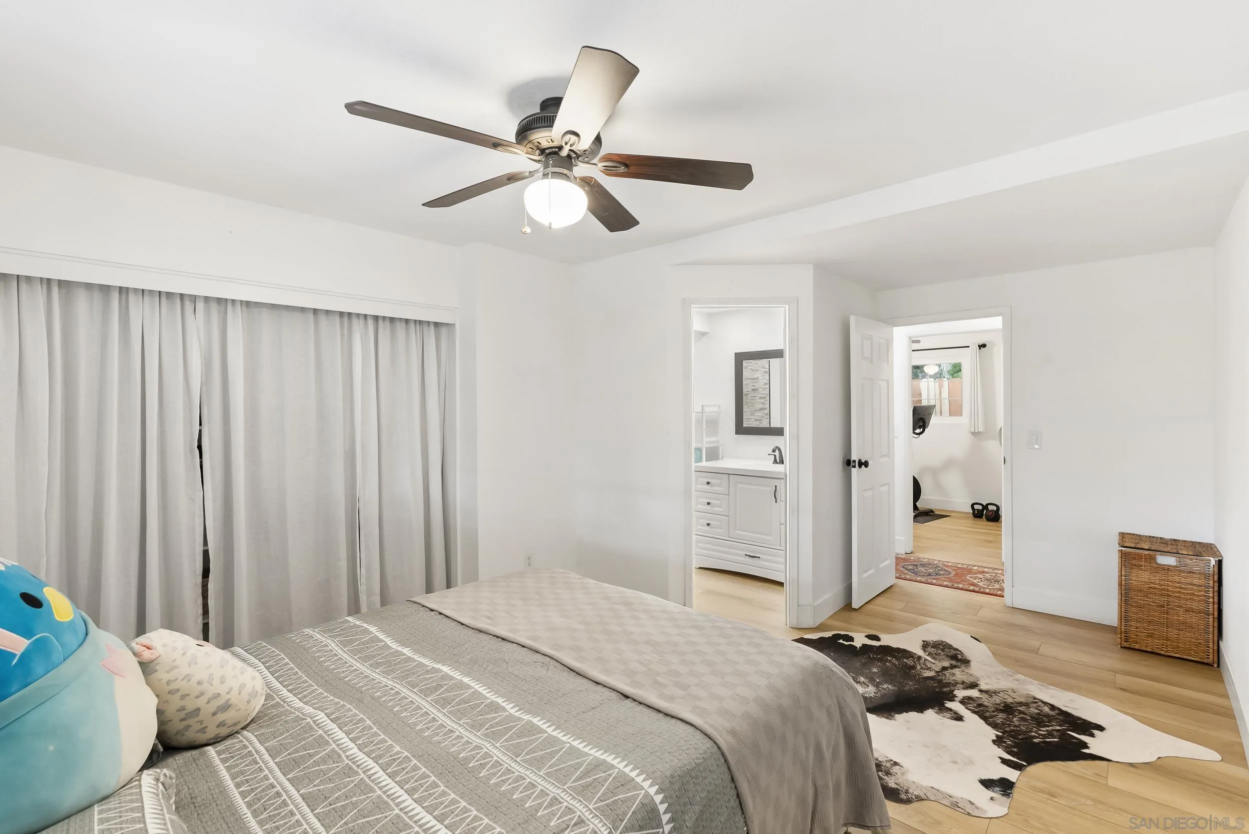 https://cdn.realtyfeed.com/cdn/127/250040453/56e2e3c59ae5b57c5e4cf4f8f79f5d5d.webp